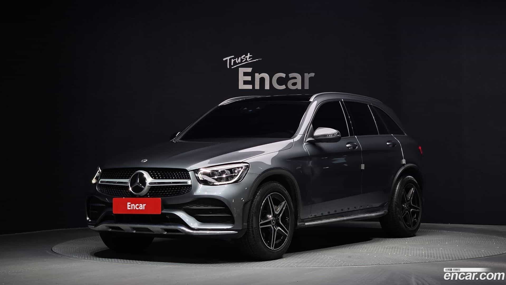 GLC-Class Mercedes-Benz 2022.8-OUTER-001