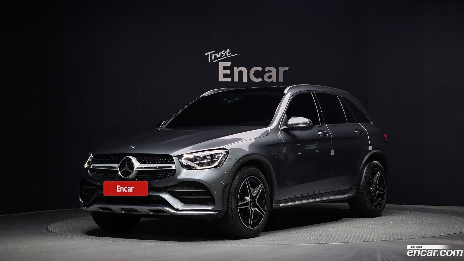 Main__Slider__Photo:GLC-Class Mercedes-Benz 2022.8-0