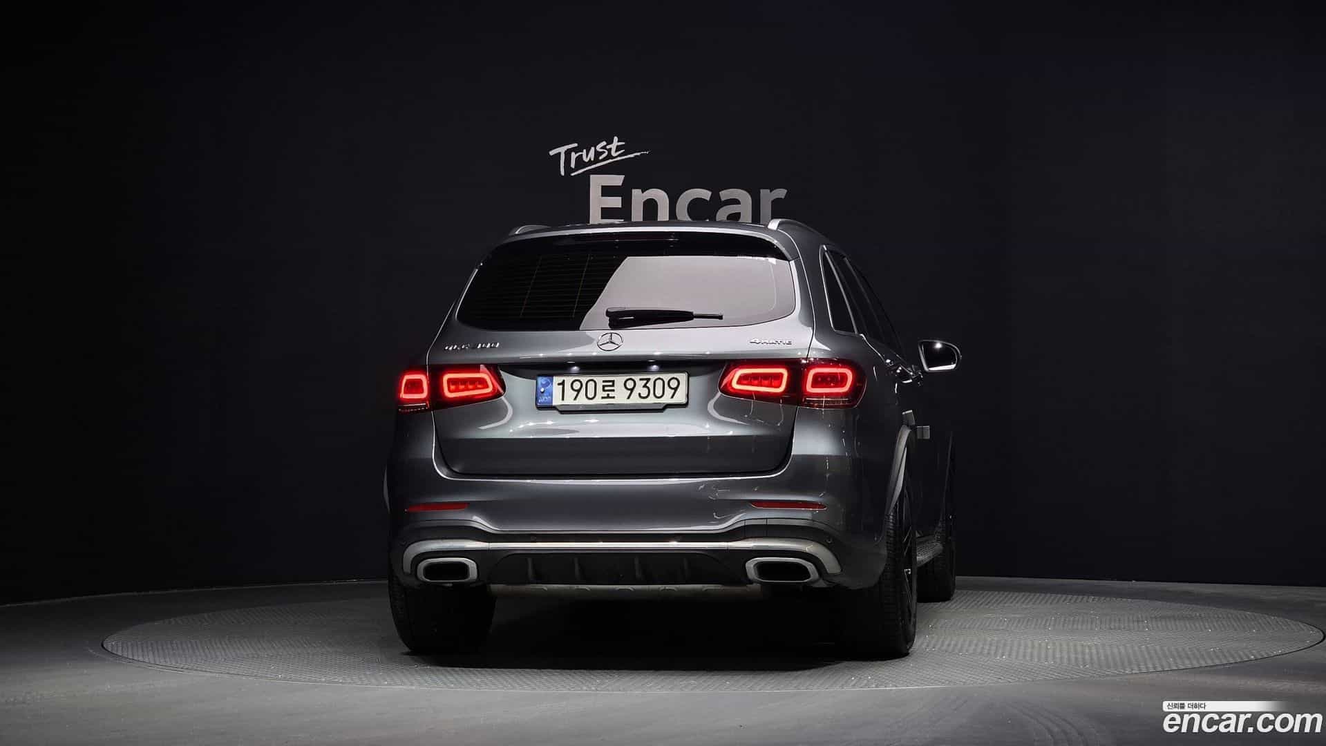 GLC-Class Mercedes-Benz 2022.8-OUTER-004