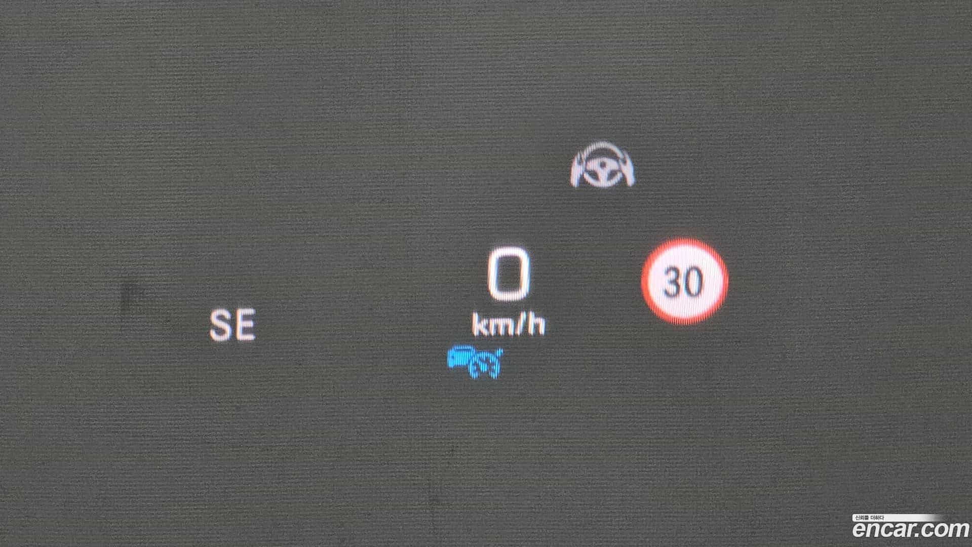 GLC-Class Mercedes-Benz 2022.8-OPTION-021