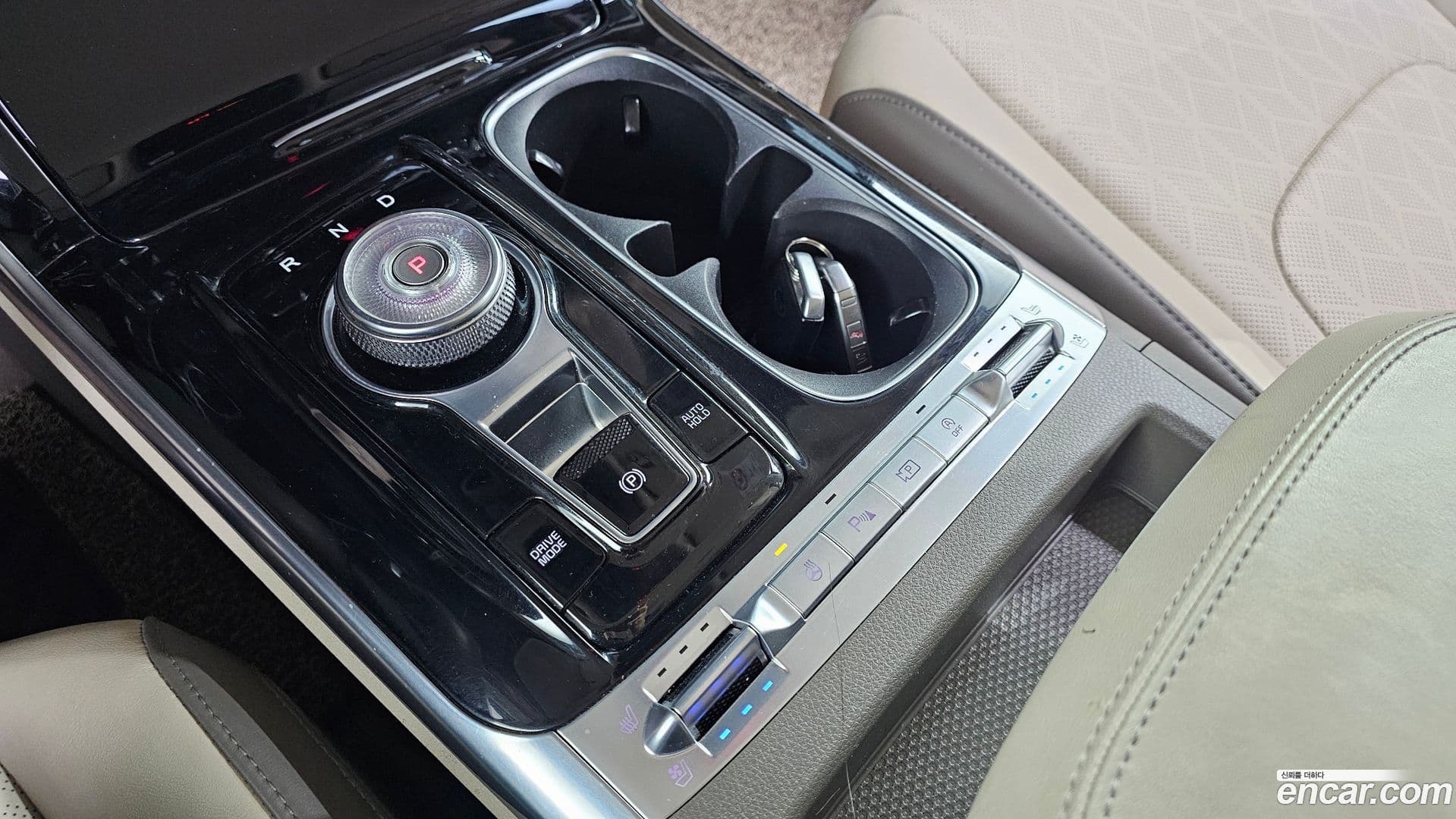 Main__Slider__Photo:Canival Kia 2020.8-8