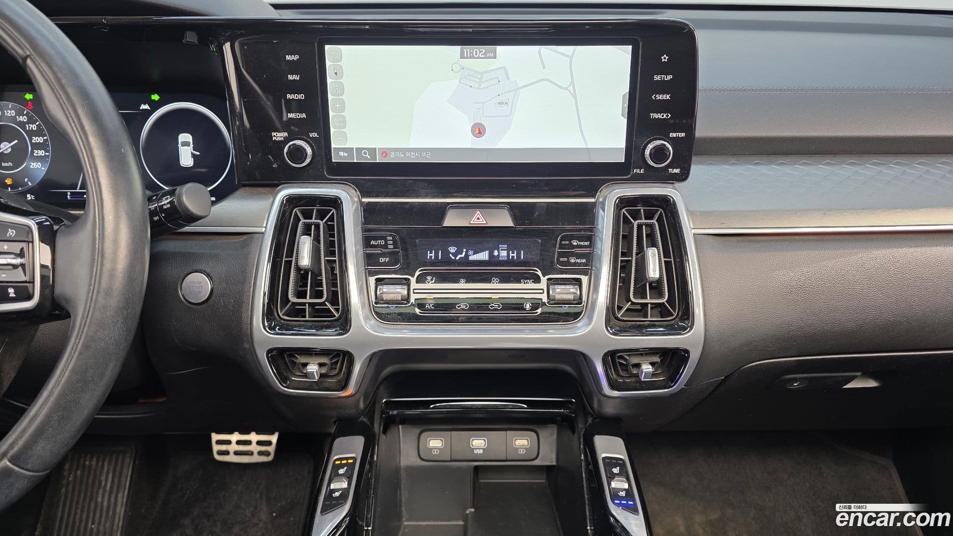 Main__Slider__Photo:Sorento Kia 2022.8-13