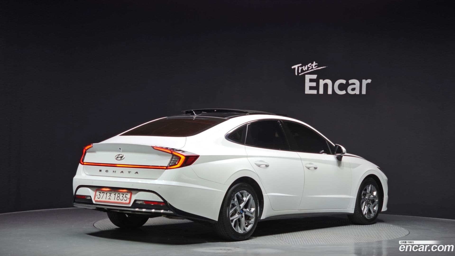 Main__Slider__Photo:Sonata Hyundai 2020.0-1