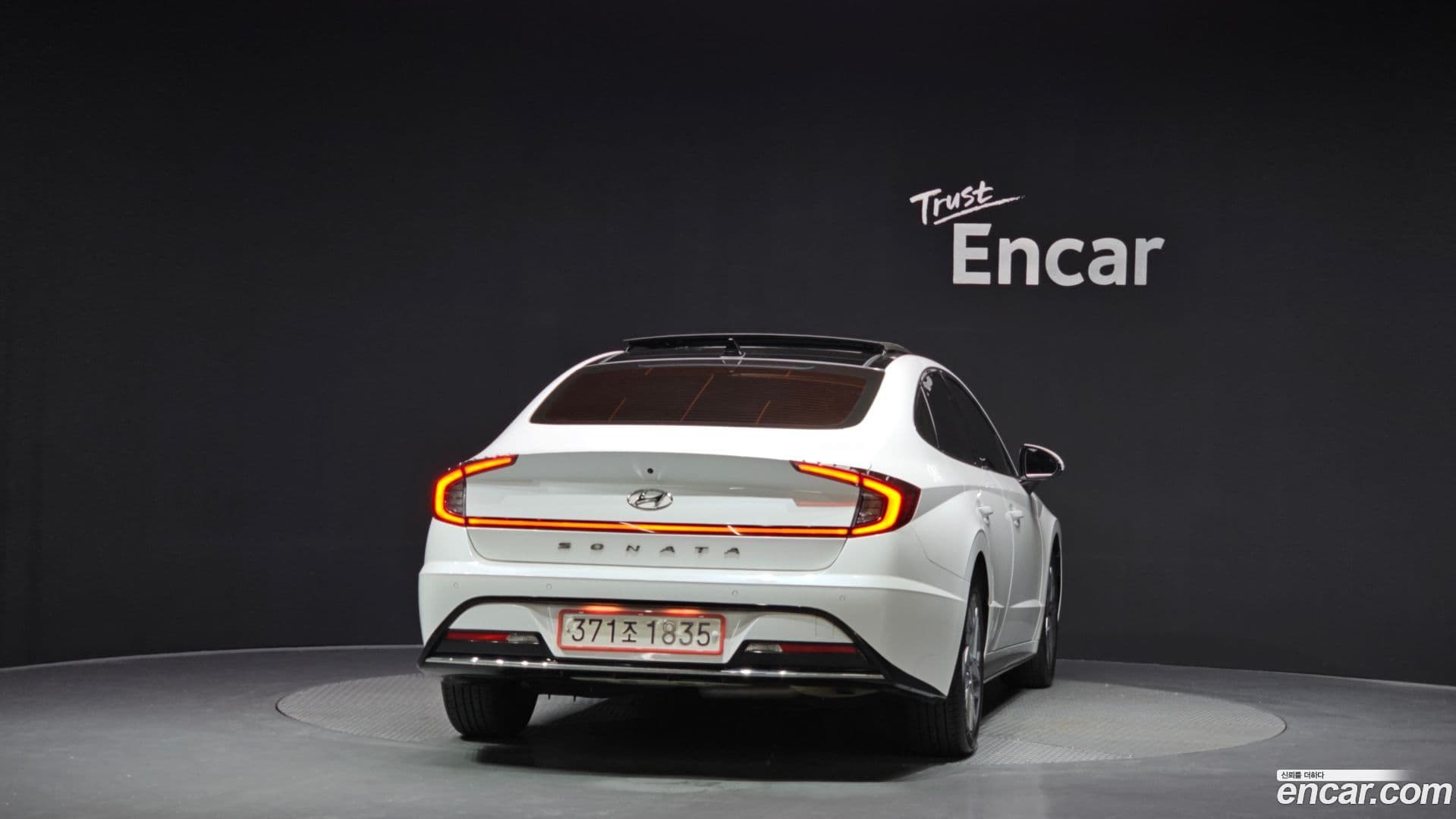 Main__Slider__Photo:Sonata Hyundai 2020.0-3