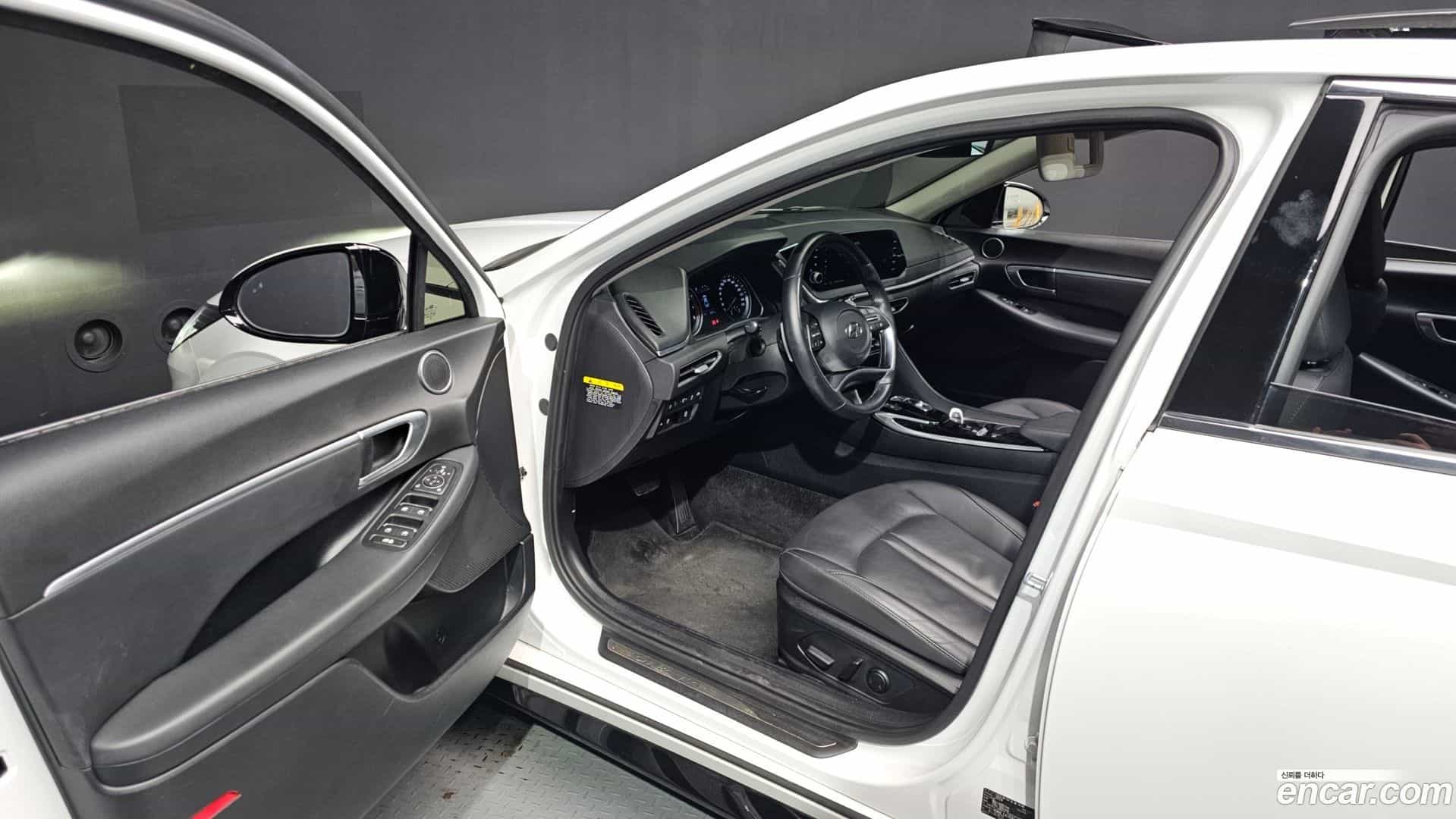 Sonata Hyundai 2020.0-INNER-010