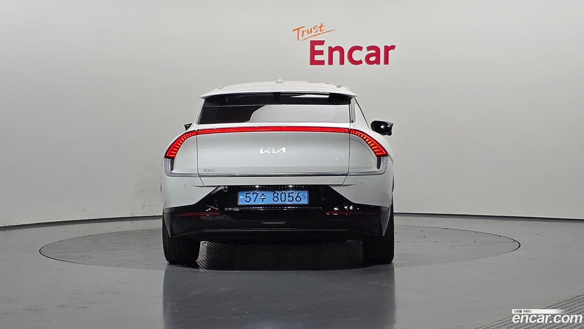 Main__Slider__Photo:EV6 Kia 2024.2-3