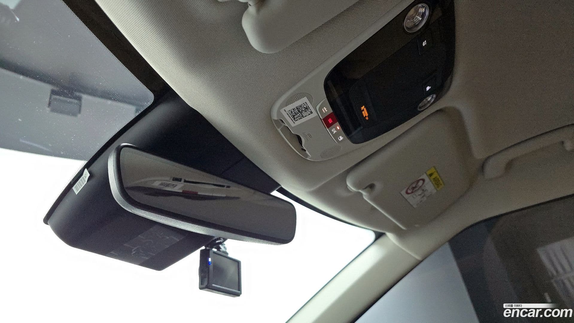 Main__Slider__Photo:EV6 Kia 2024.2-18