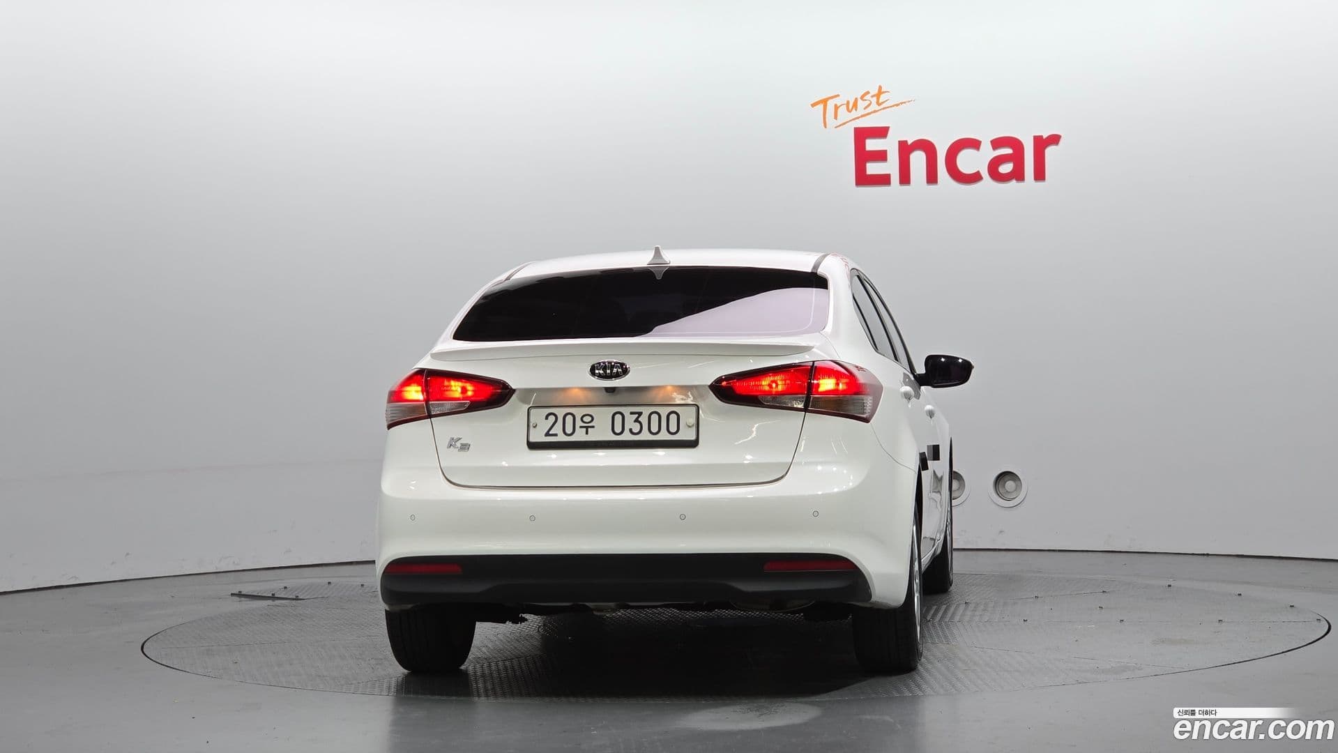 Main__Slider__Photo:K3 Kia 2016.10-3