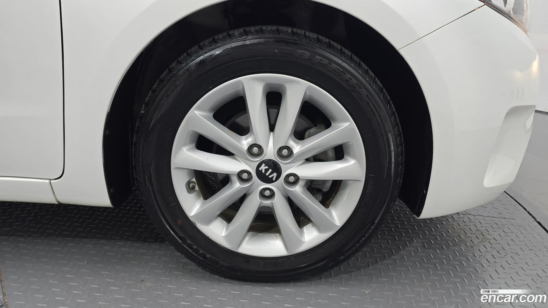 Main__Slider__Photo:K3 Kia 2016.10-4