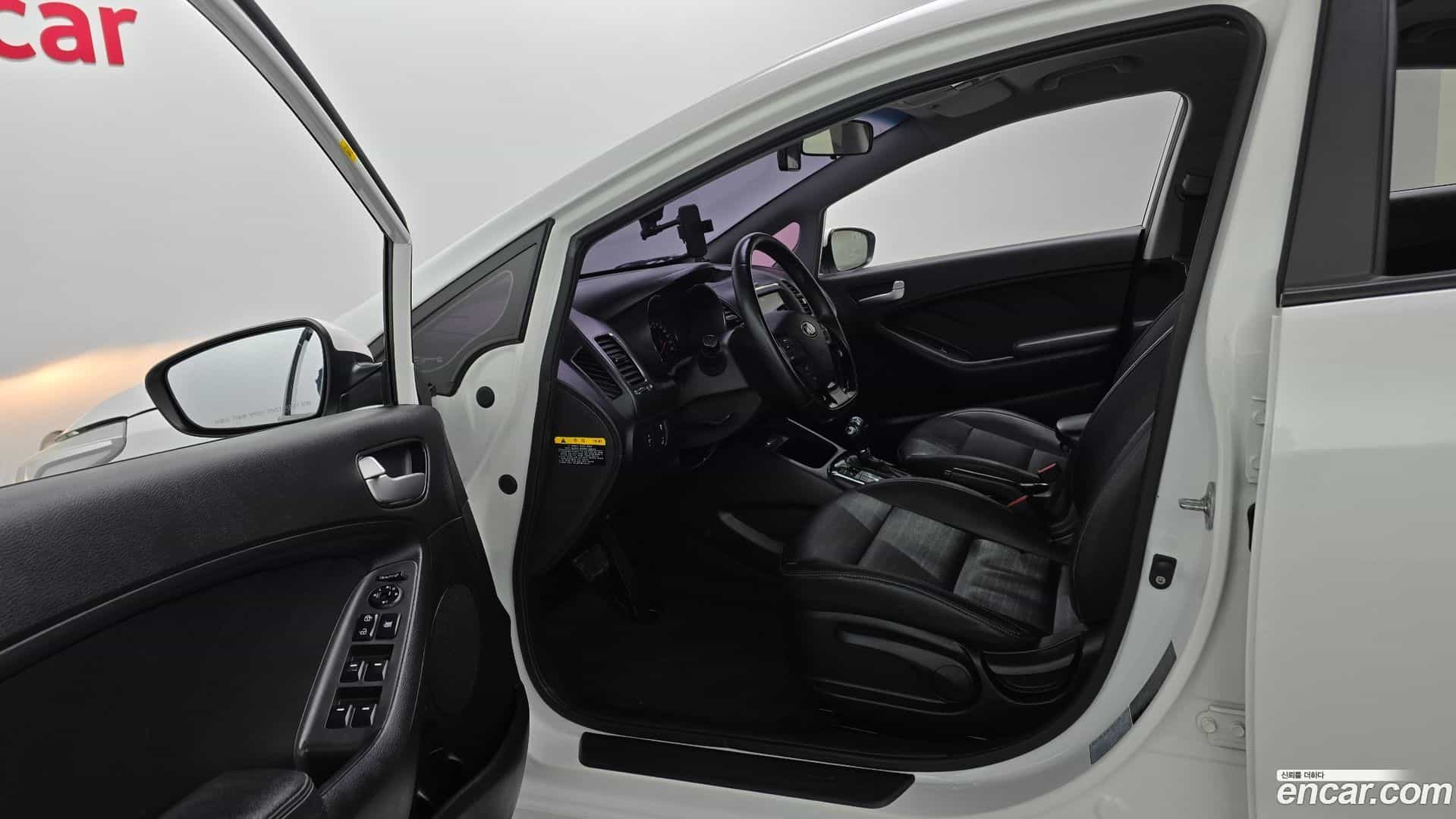 K3 Kia 2016.10-INNER-010