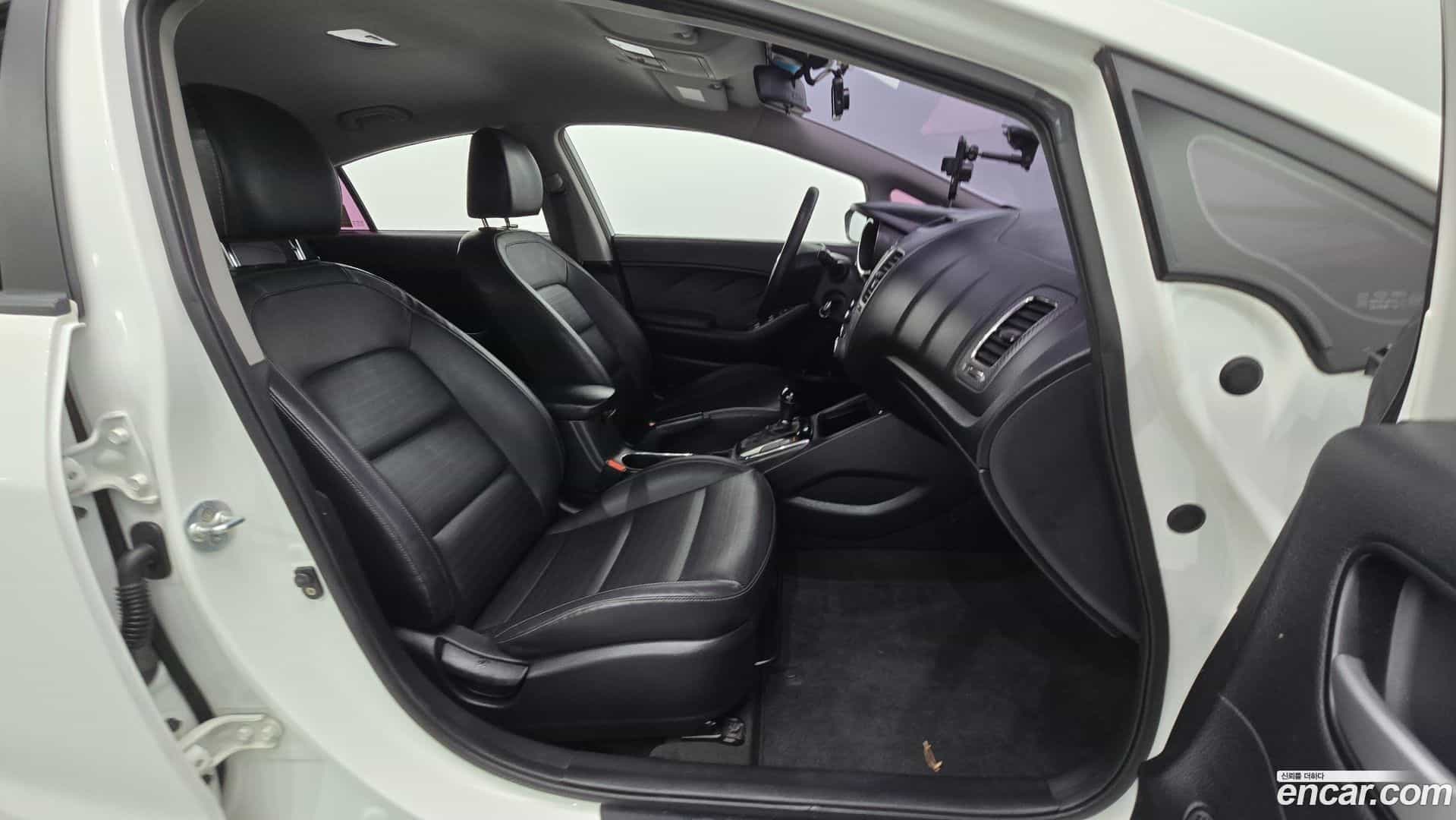 K3 Kia 2016.10-OPTION-015