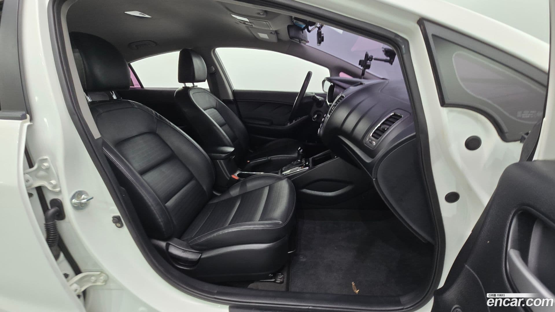 Main__Slider__Photo:K3 Kia 2016.10-10