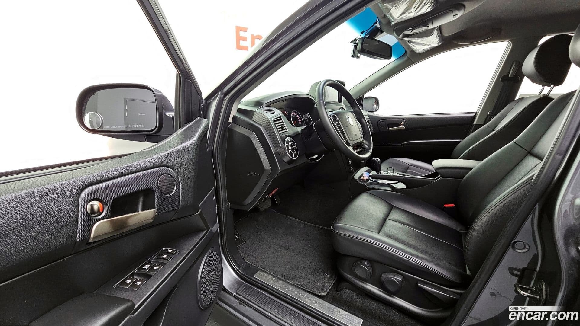 Main__Slider__Photo:KORANDO KG_Mobility_Ssangyong 2014.11-9