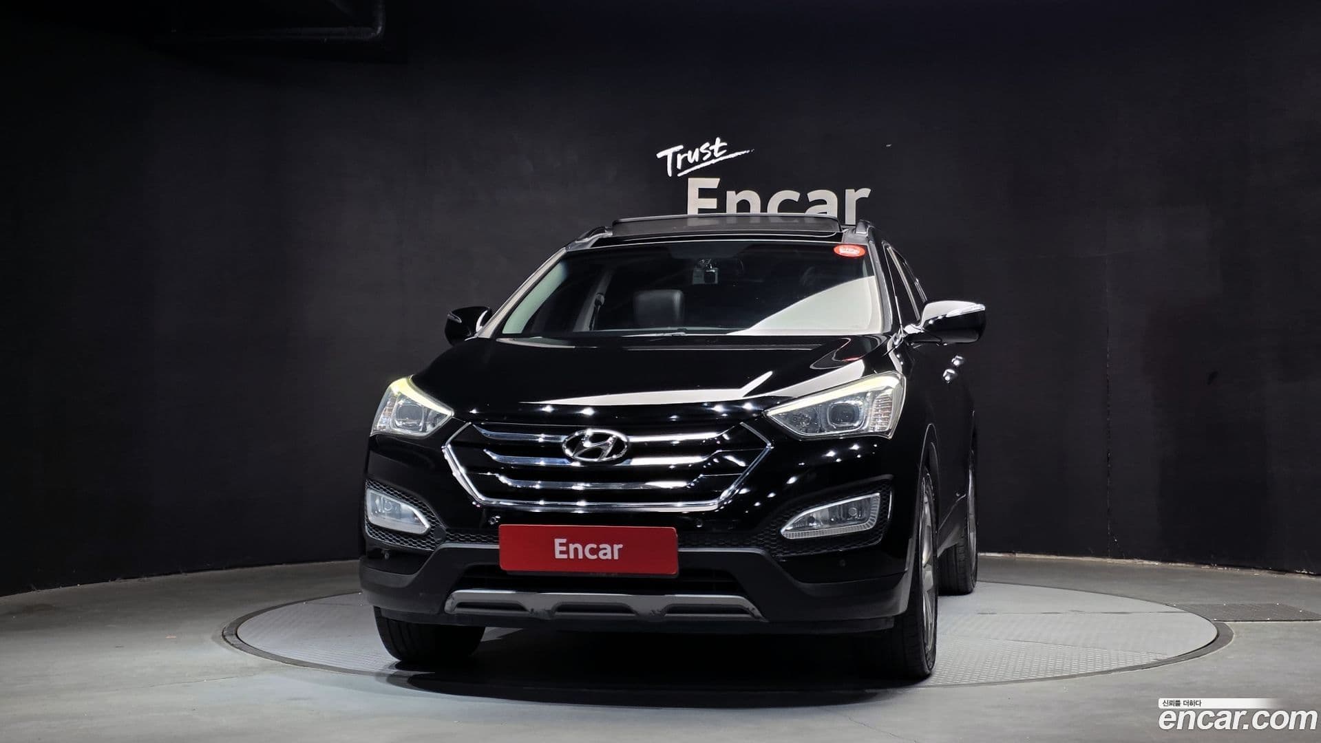 Main__Slider__Photo:Santafe Hyundai 2013.4-2