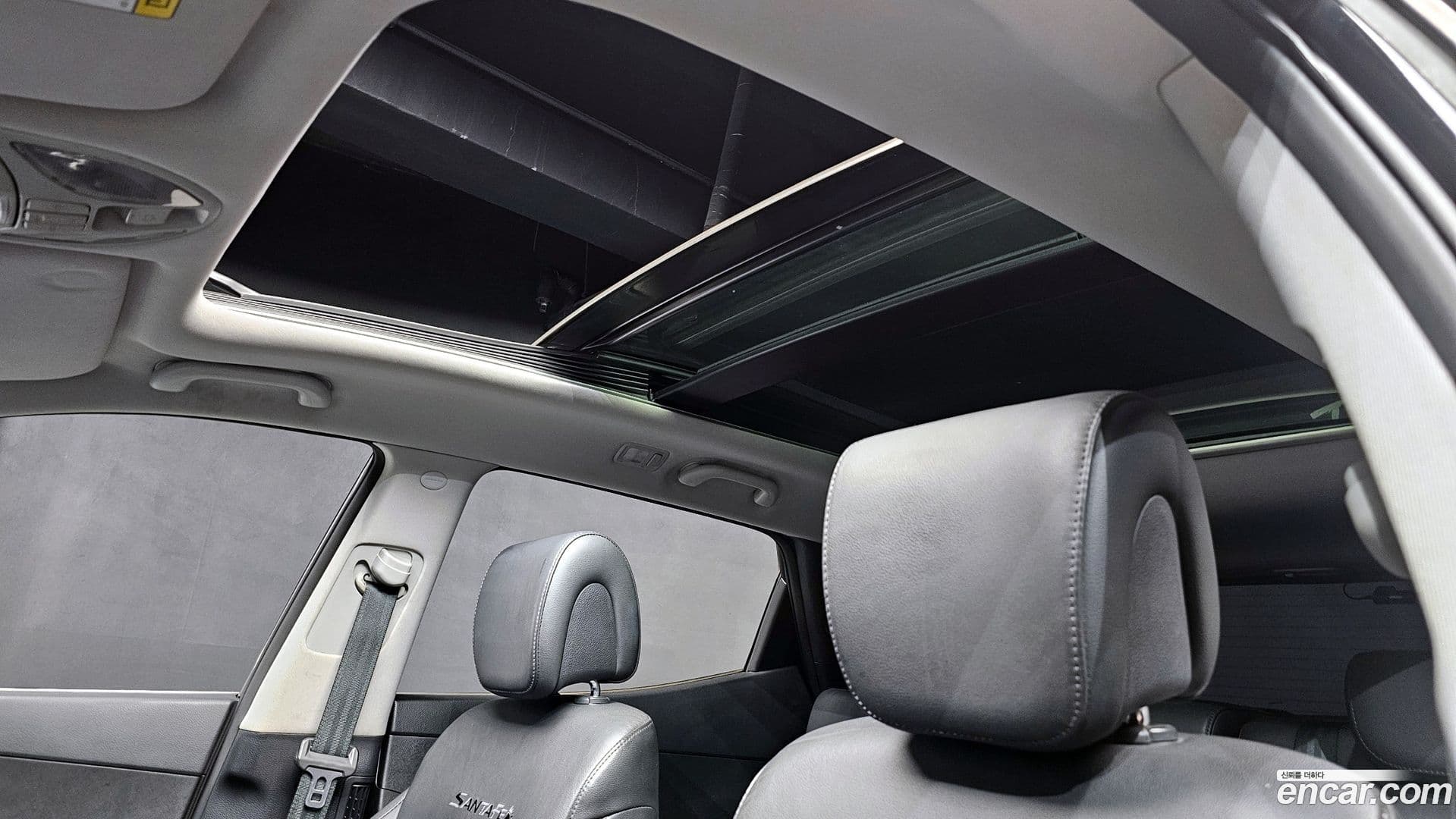 Main__Slider__Photo:Santafe Hyundai 2013.4-18