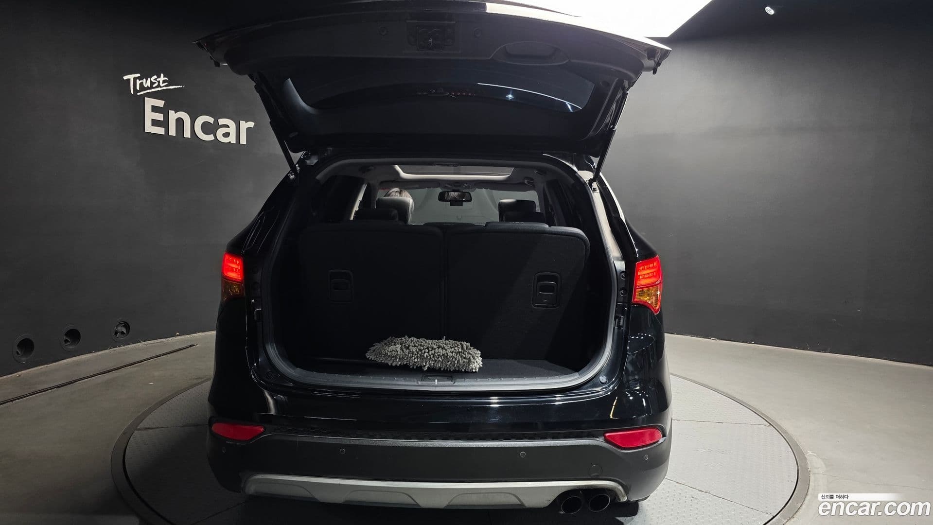 Main__Slider__Photo:Santafe Hyundai 2013.4-19