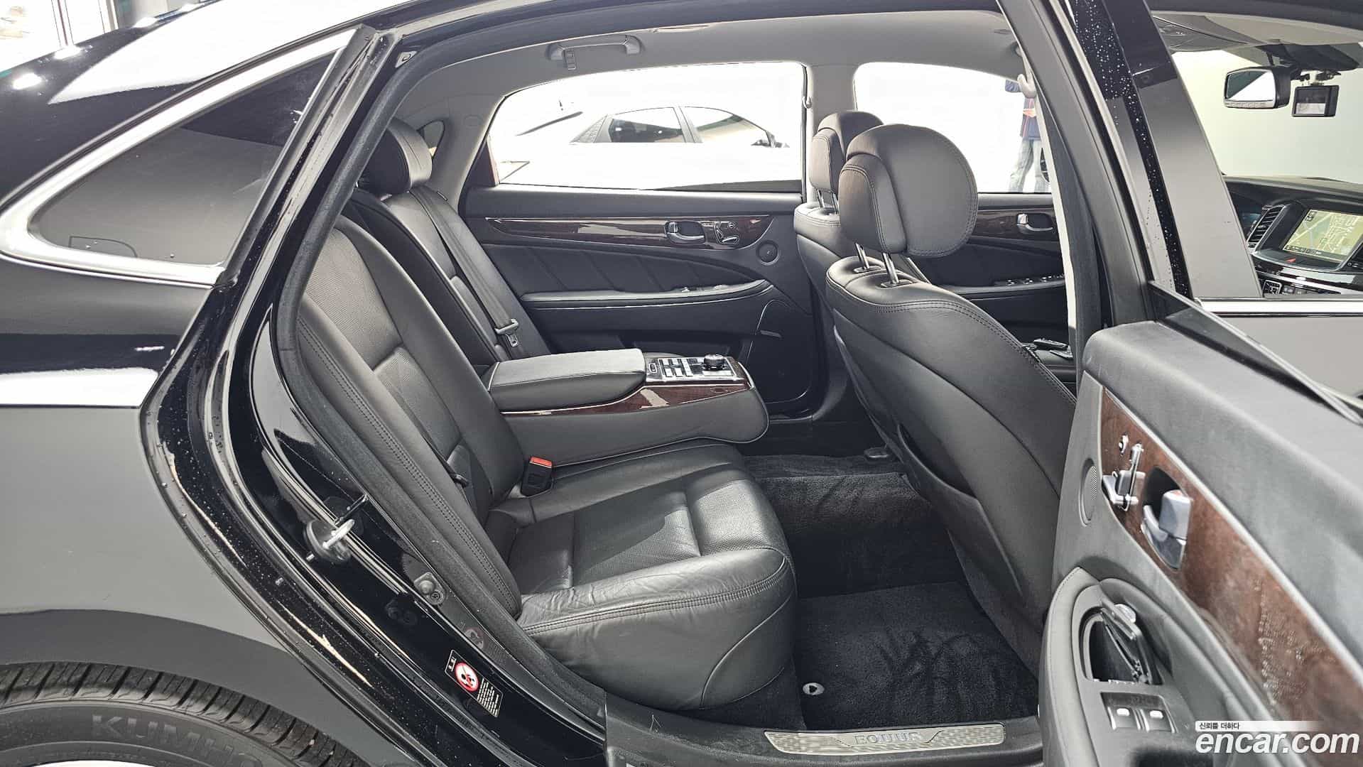 Equus Hyundai 2013.6-OPTION-016