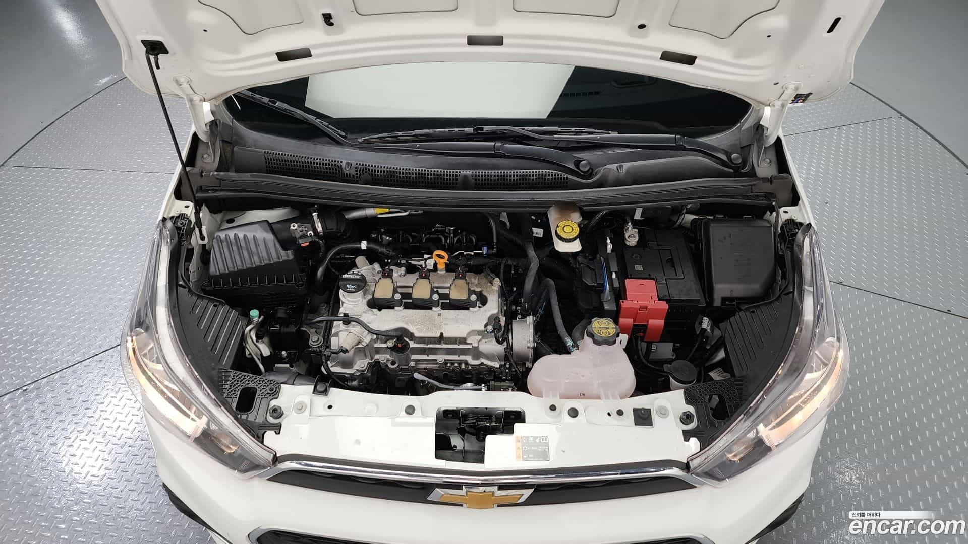 Spark Chevrolet 2018.5-INNER-006