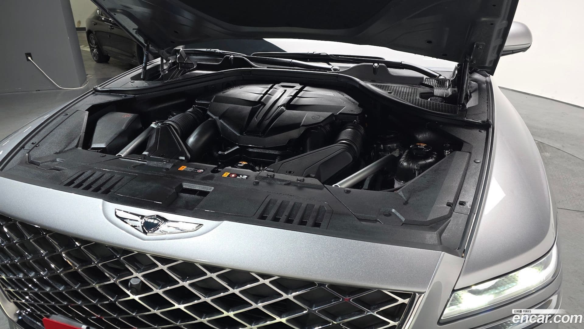 Main__Slider__Photo:GV80 Genesis 2021.6-5