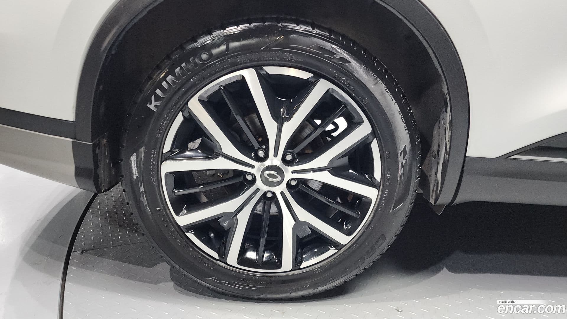 Main__Slider__Photo:QM6 Renault Korea 2021.2-4