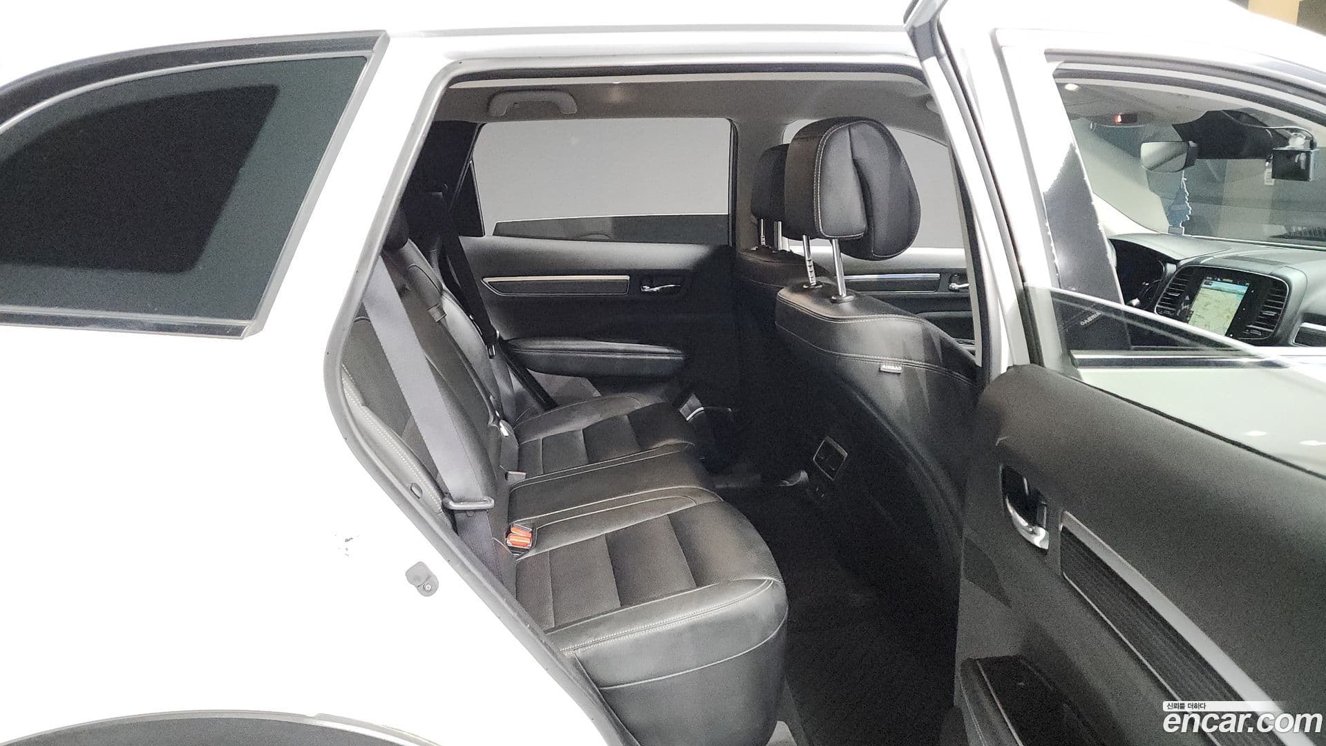 Main__Slider__Photo:QM6 Renault Korea 2021.2-11