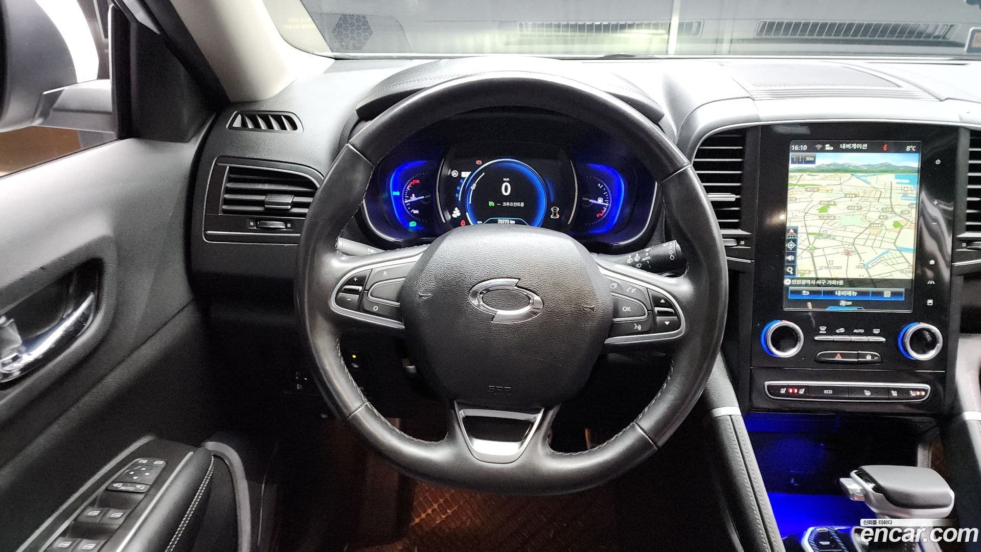 Main__Slider__Photo:QM6 Renault Korea 2021.2-12