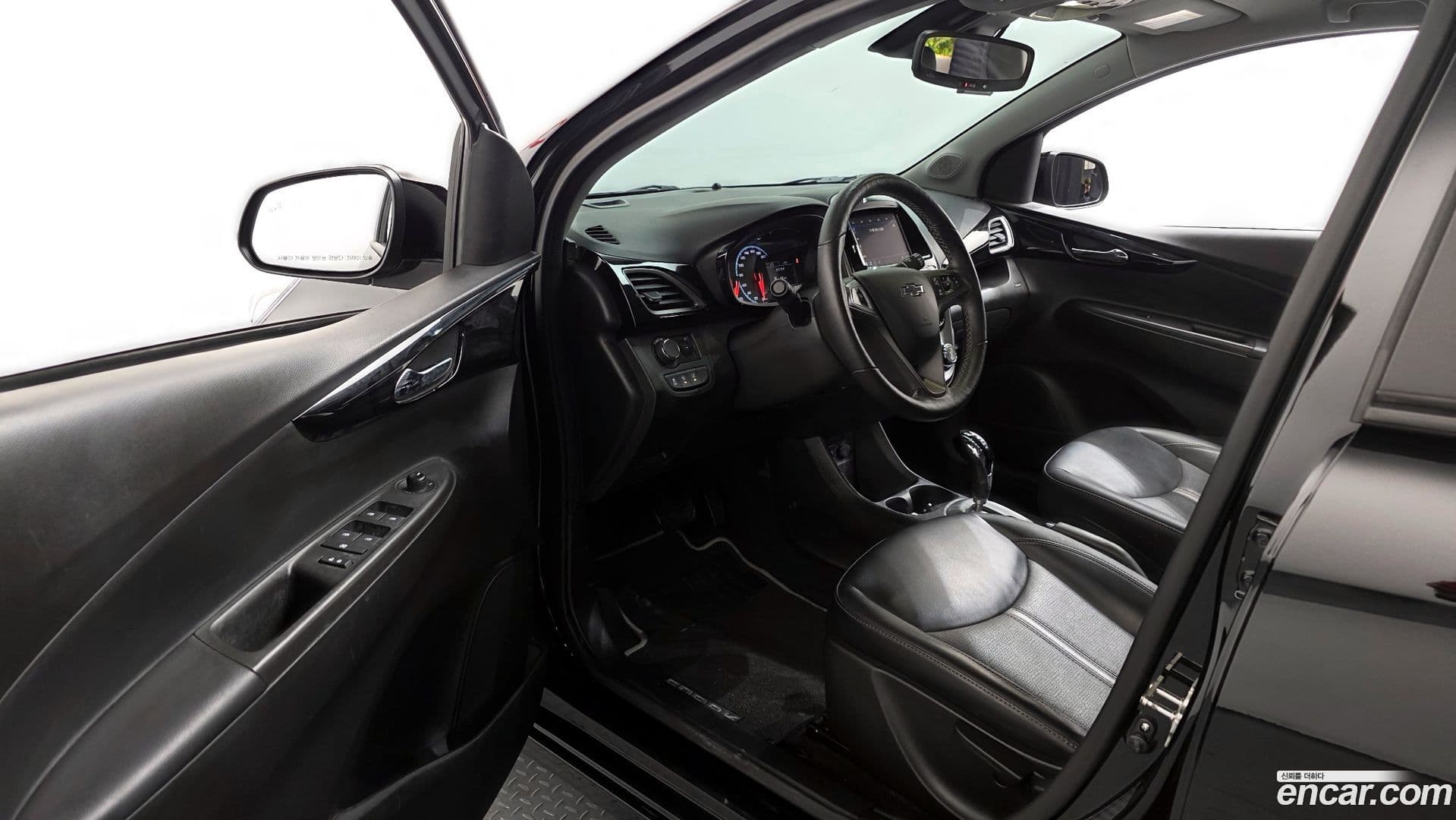 Main__Slider__Photo:Spark Chevrolet 2020.10-9