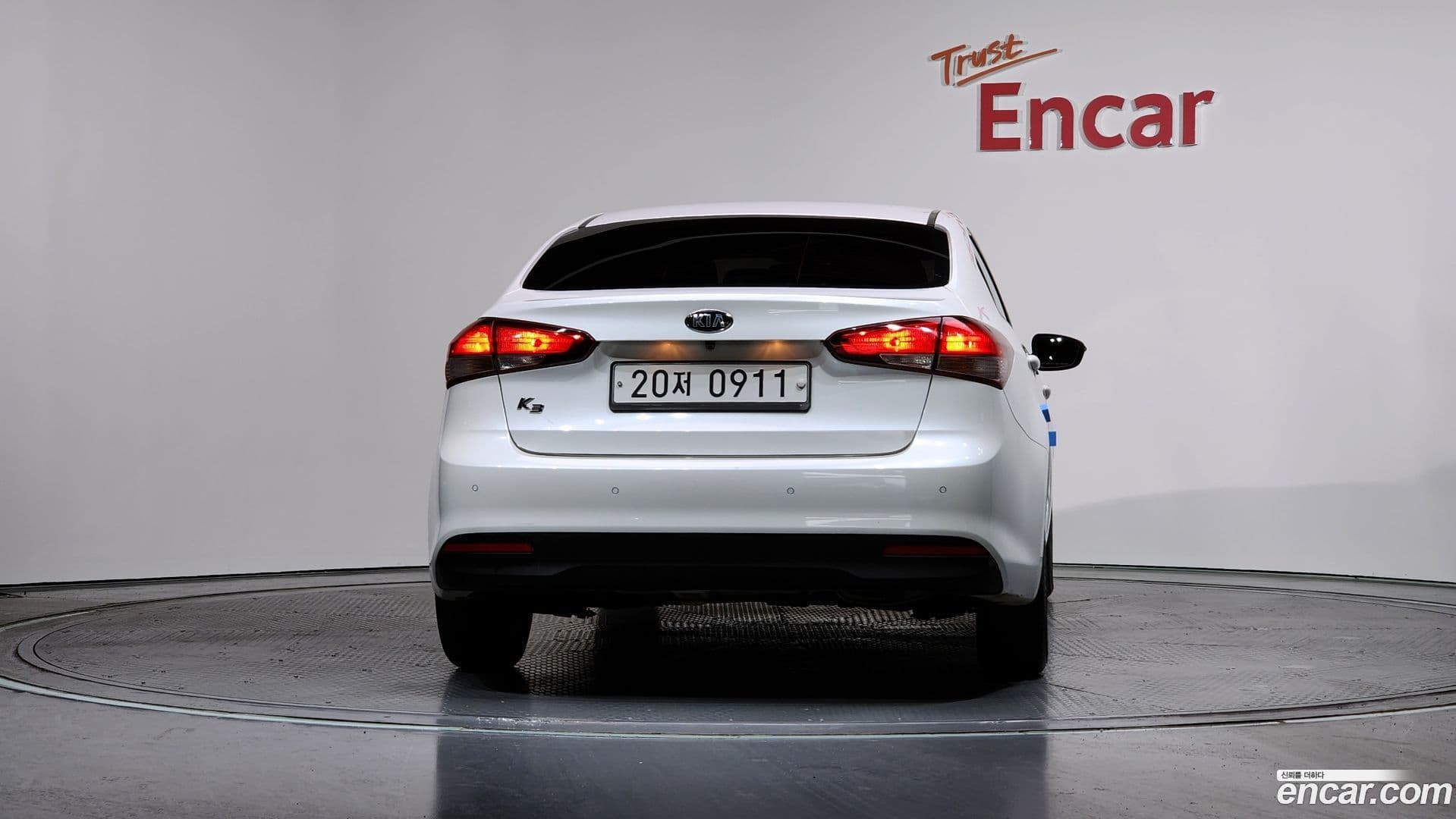 Main__Slider__Photo:K3 Kia 2016.0-3