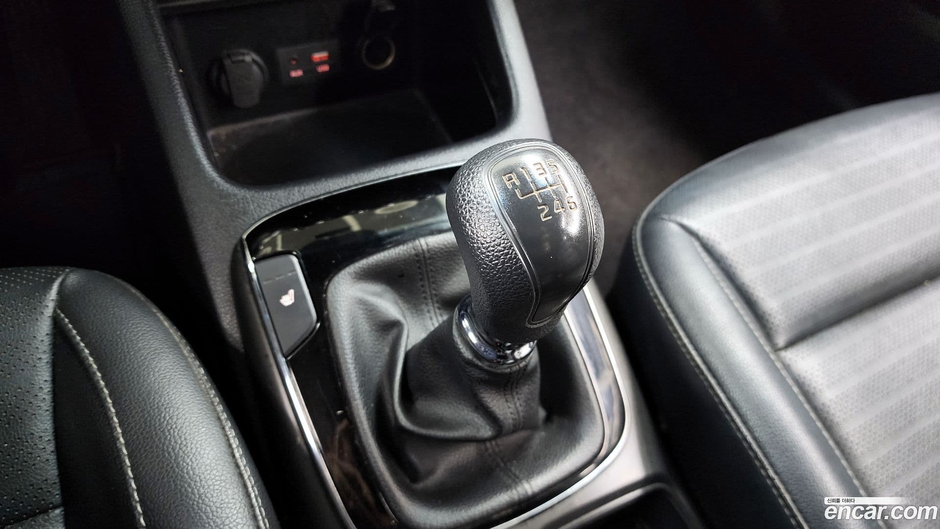 Main__Slider__Photo:K3 Kia 2016.0-8