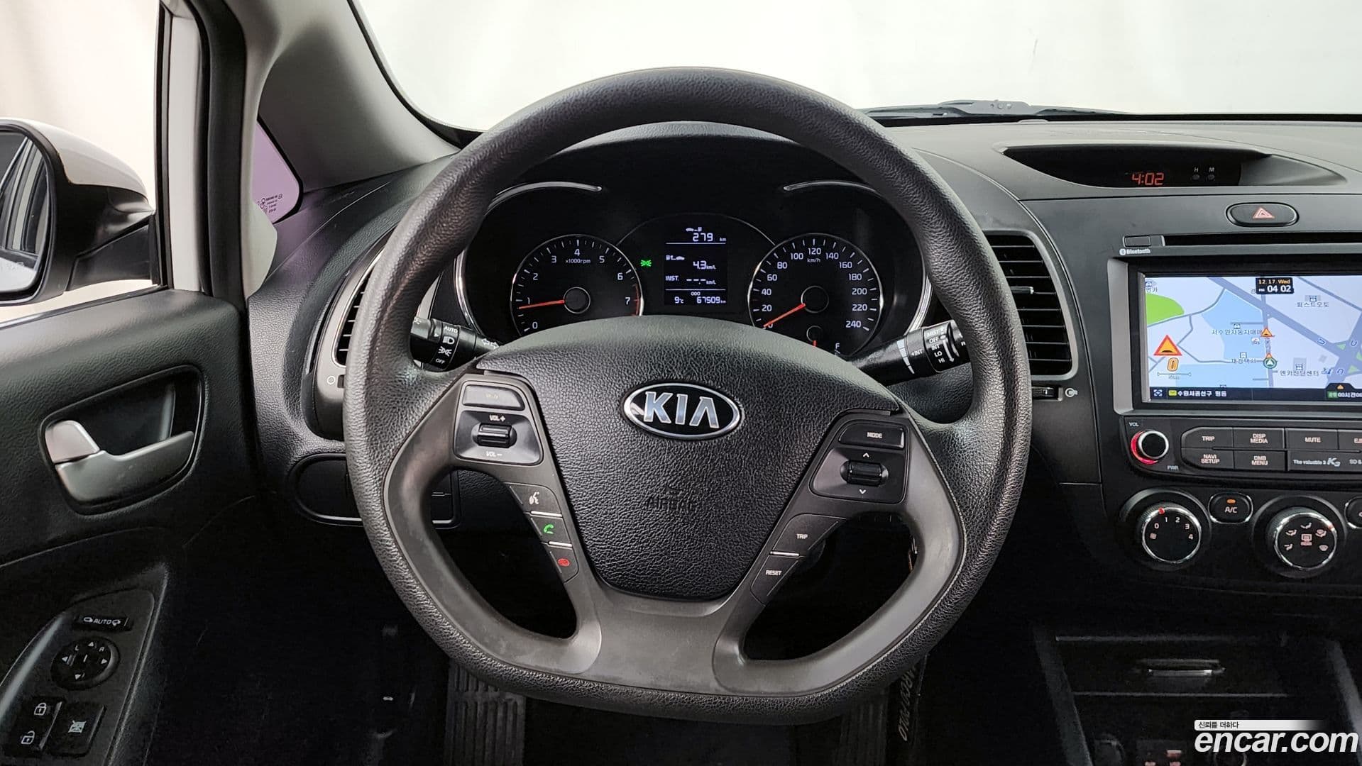 Main__Slider__Photo:K3 Kia 2016.0-12