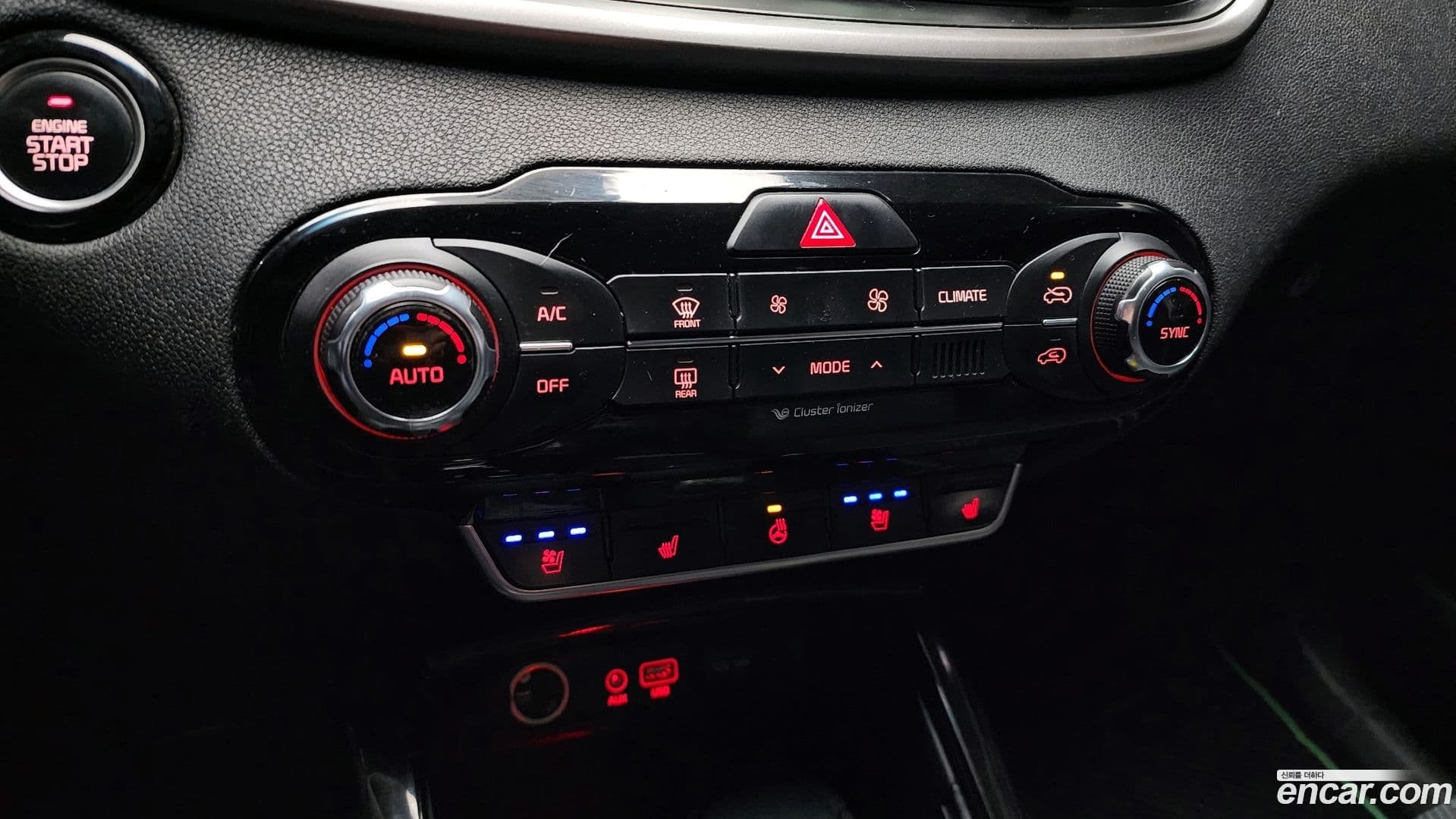 Main__Slider__Photo:Sorento Kia 2014.8-17