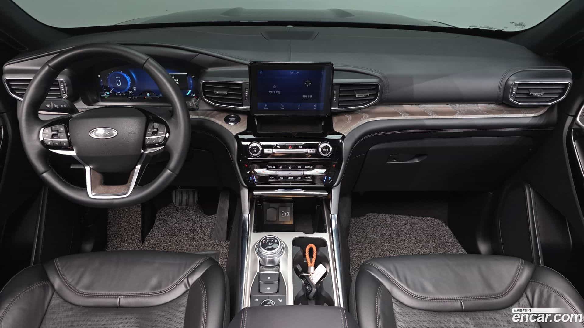 Explorer Ford 2022.3-INNER-007