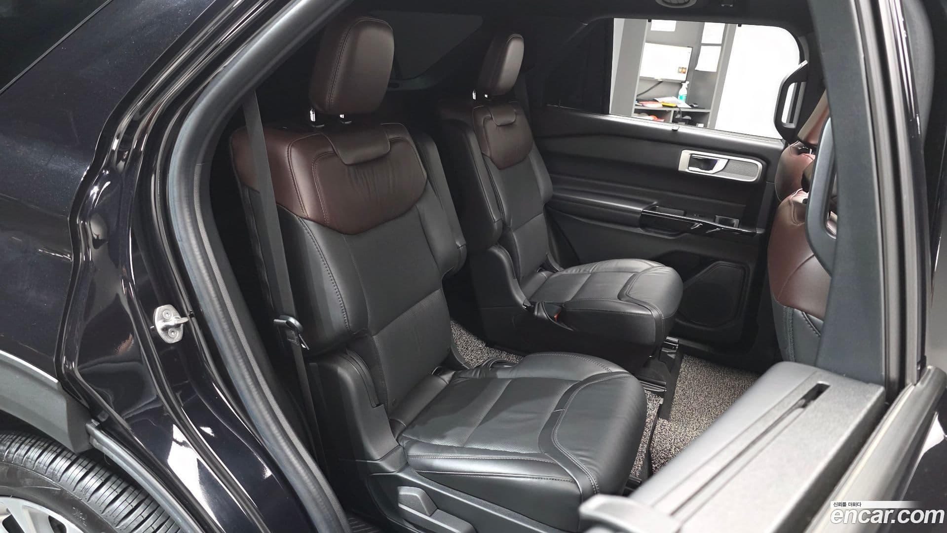 Main__Slider__Photo:Explorer Ford 2022.3-11