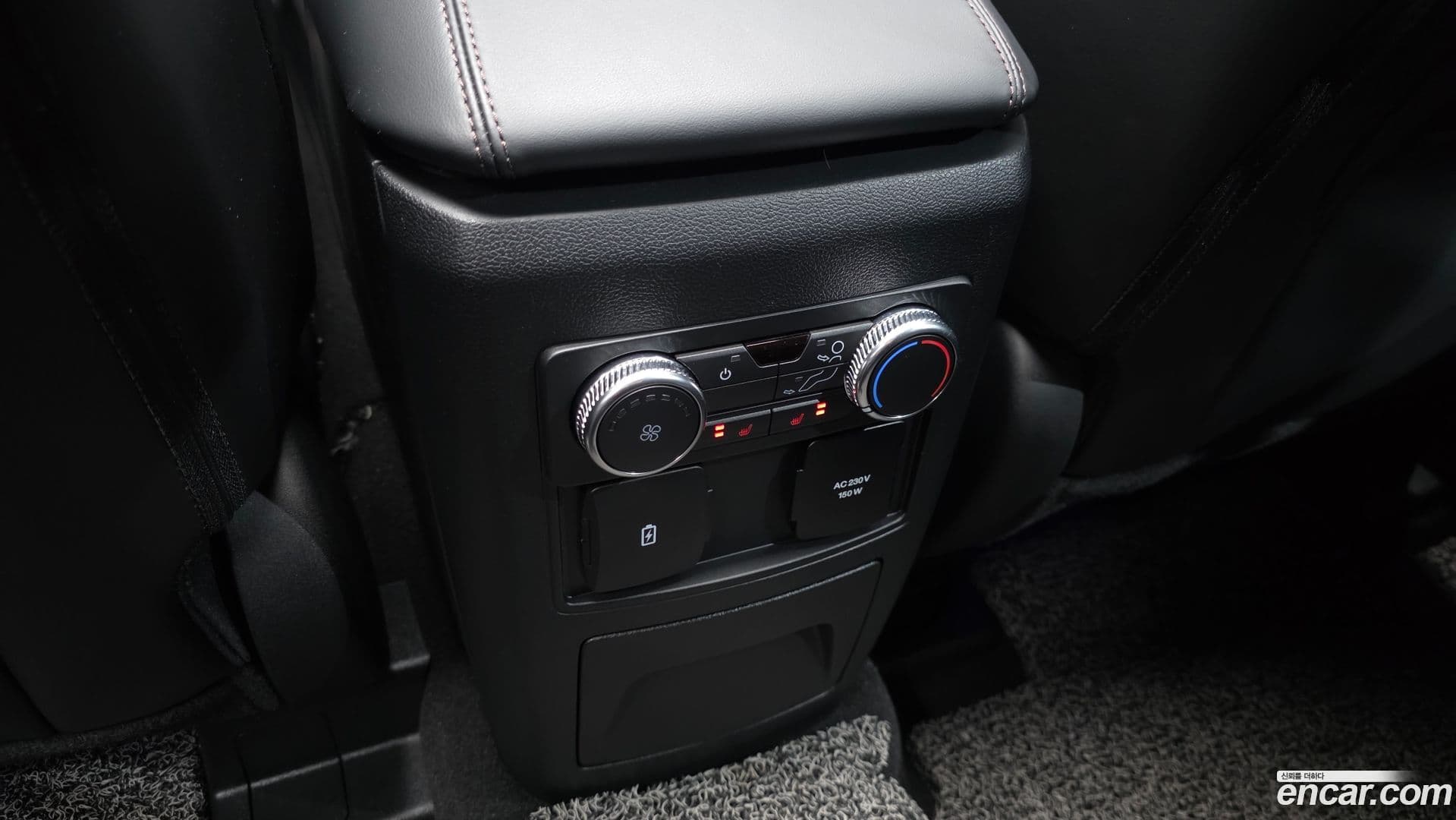 Main__Slider__Photo:Explorer Ford 2022.3-17