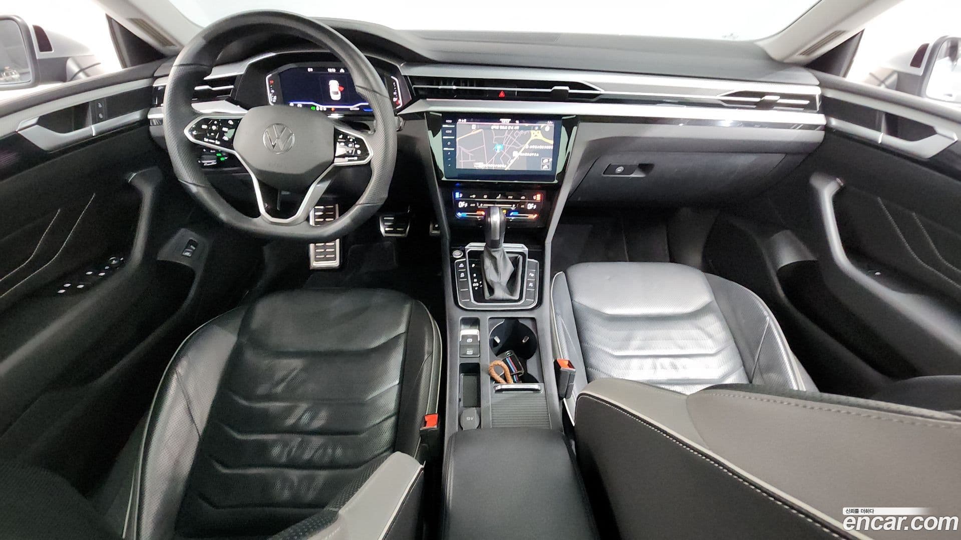 Main__Slider__Photo:Arteon Volkswagen 2022.4-6