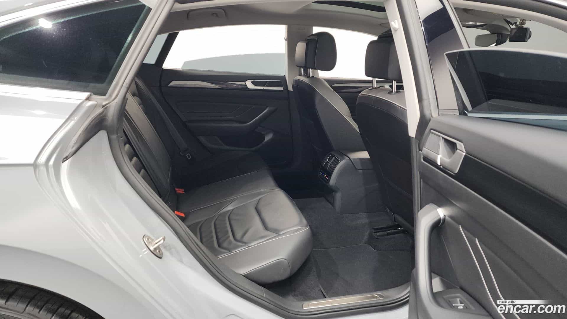 Arteon Volkswagen 2022.4-OPTION-016