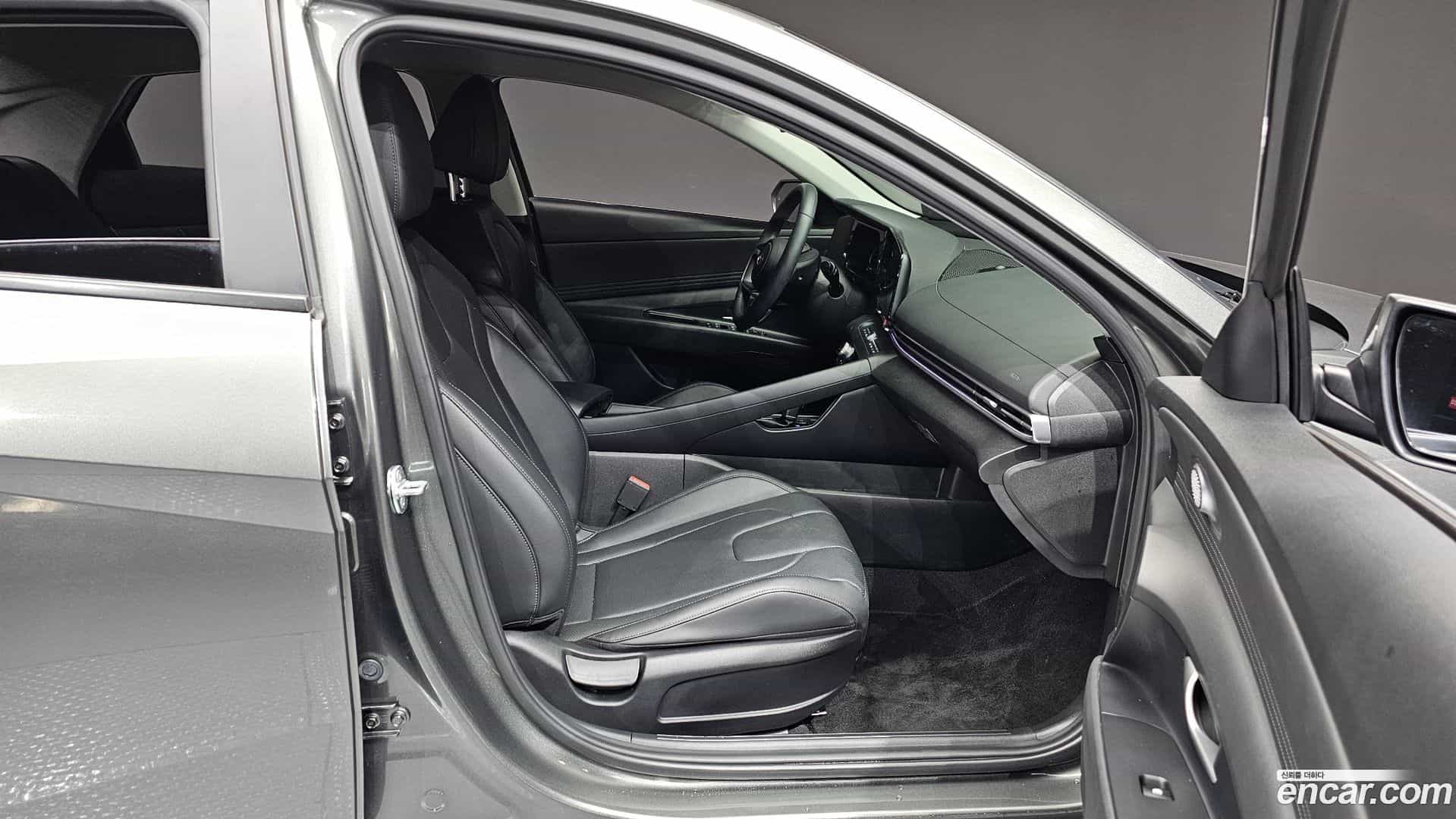 AVANTE Hyundai 2024.7-OPTION-016