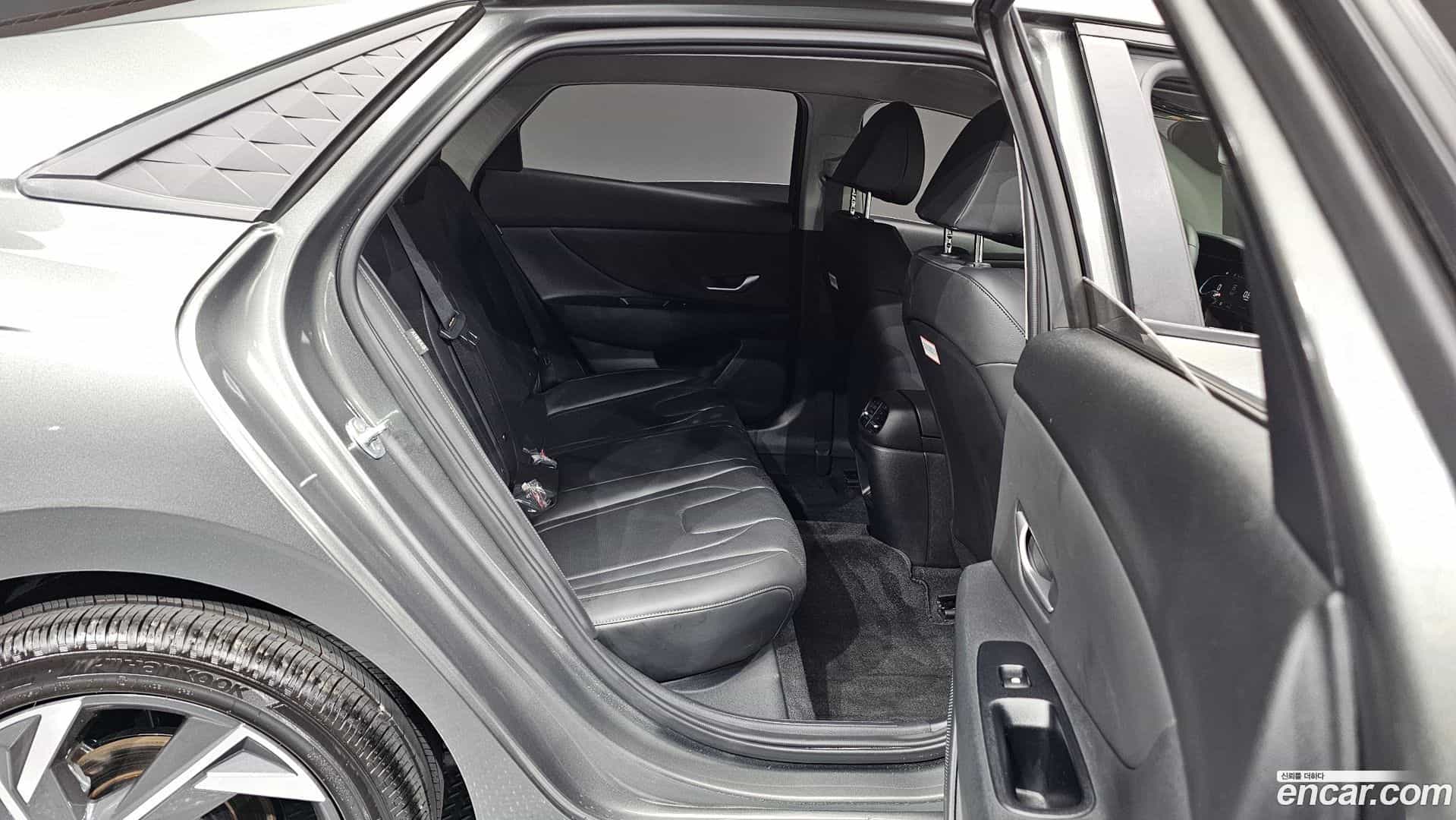 AVANTE Hyundai 2024.7-OPTION-017