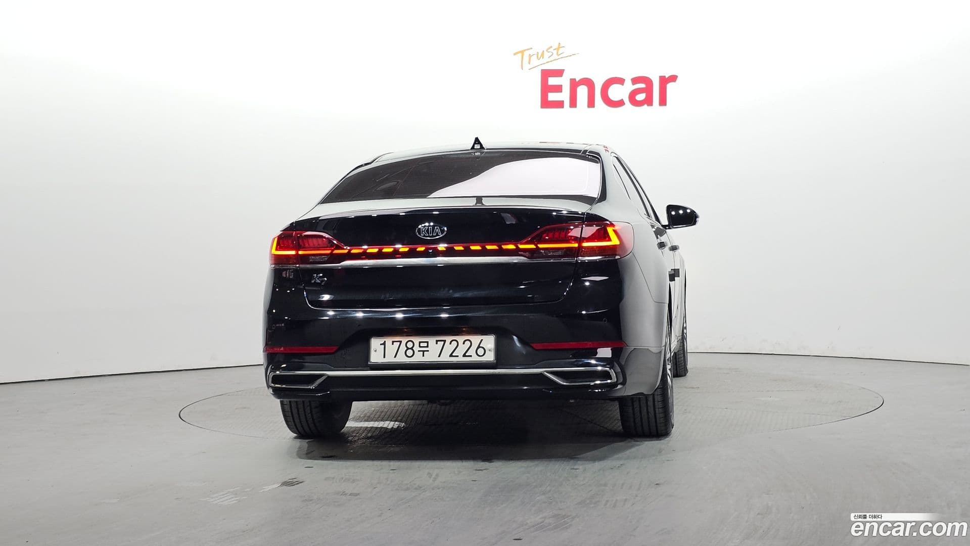 Main__Slider__Photo:K7 Kia 2021.1-3