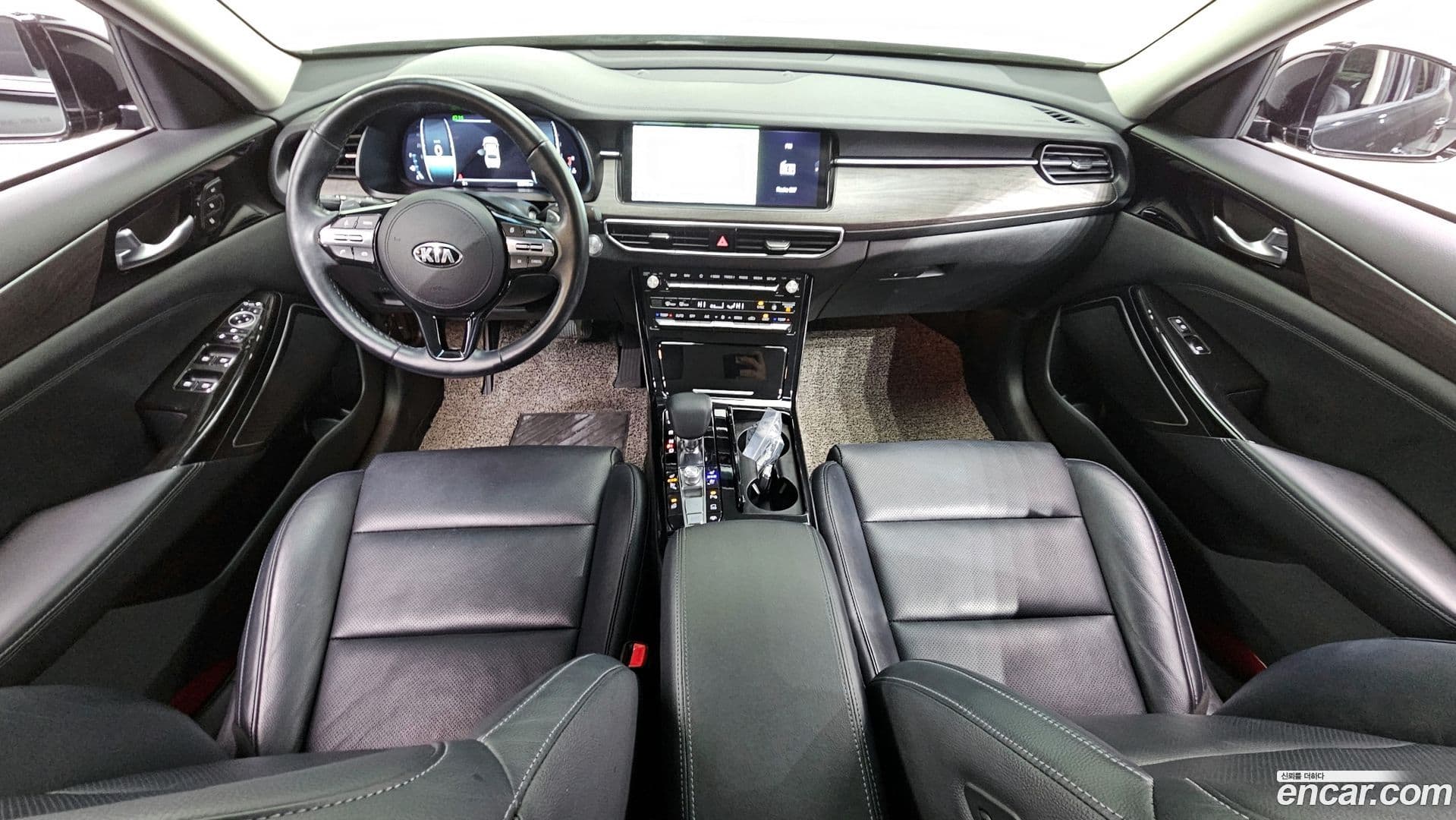 Main__Slider__Photo:K7 Kia 2021.1-6