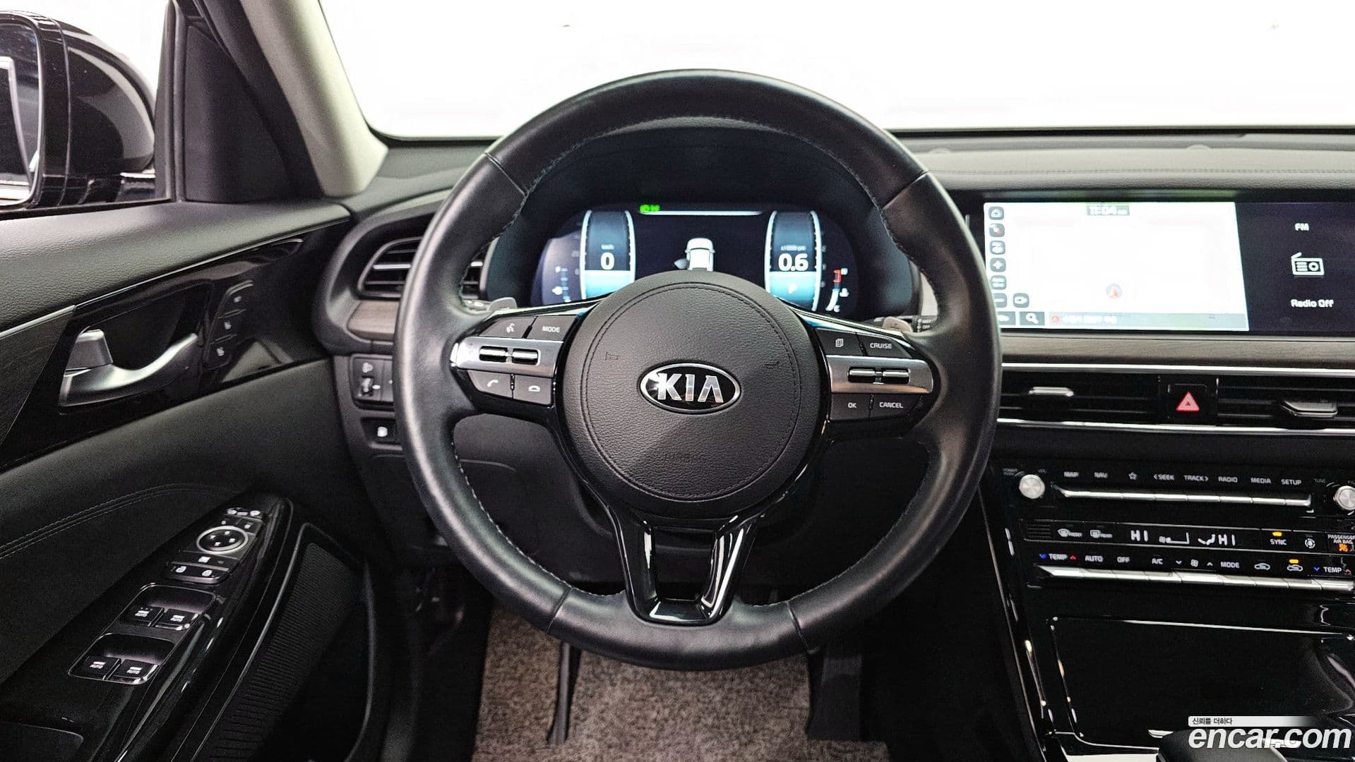 Main__Slider__Photo:K7 Kia 2021.1-12