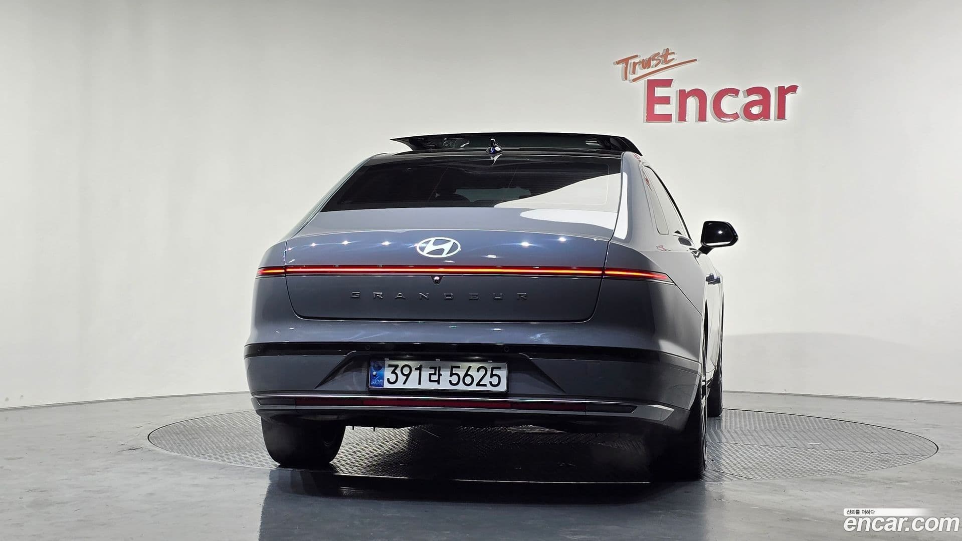 Main__Slider__Photo:Grandeur Hyundai 2023.11-3