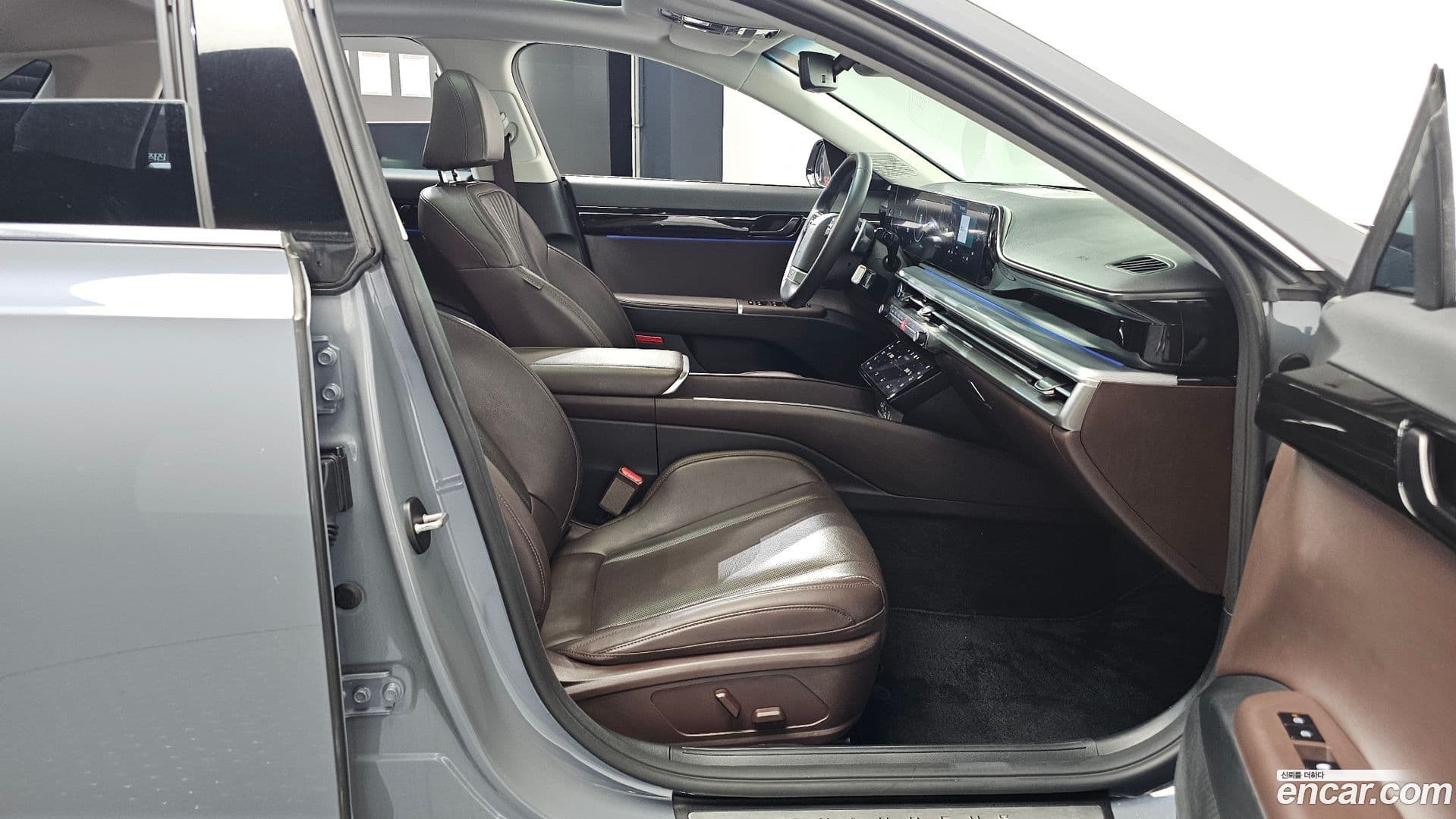 Main__Slider__Photo:Grandeur Hyundai 2023.11-10