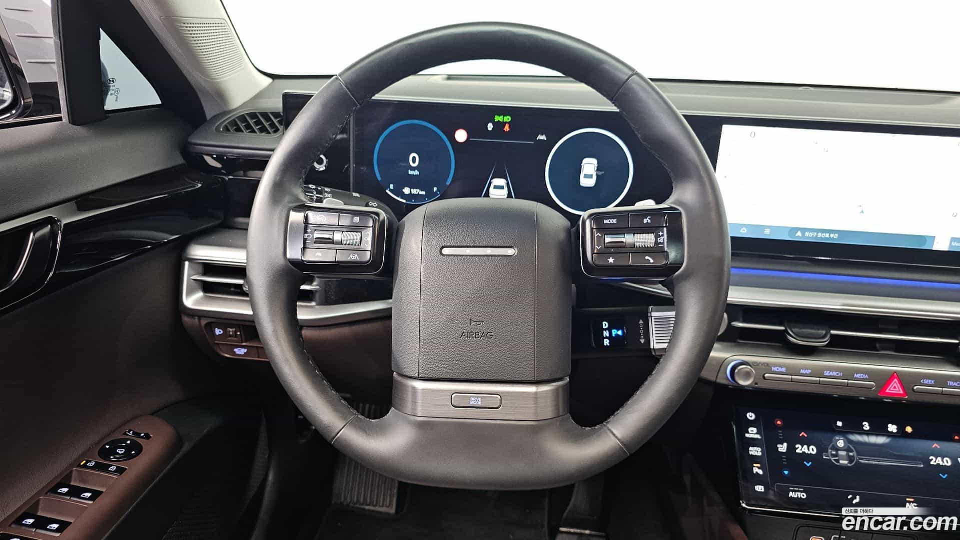 Grandeur Hyundai 2023.11-OPTION-017