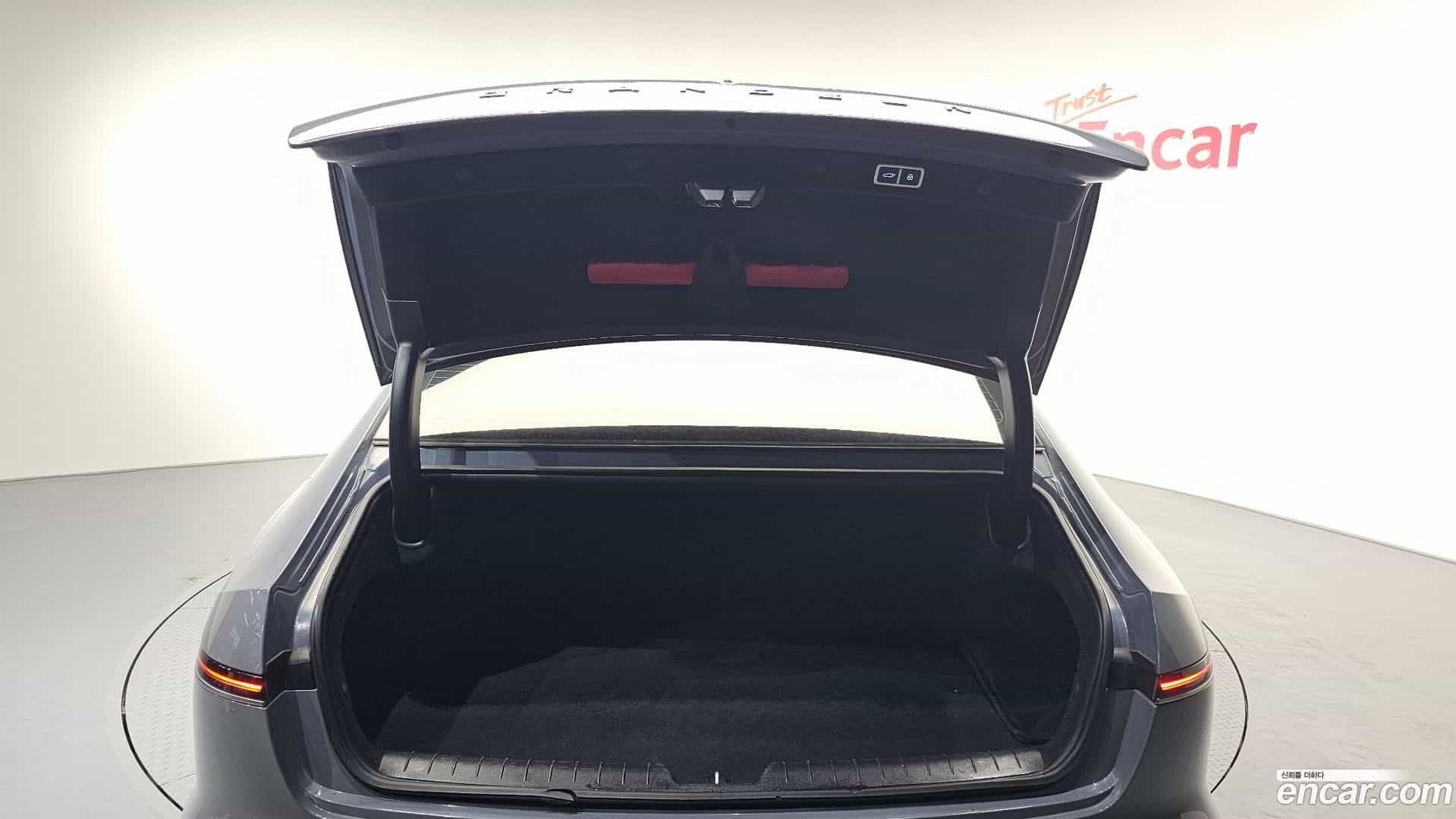 Grandeur Hyundai 2023.11-OPTION-024