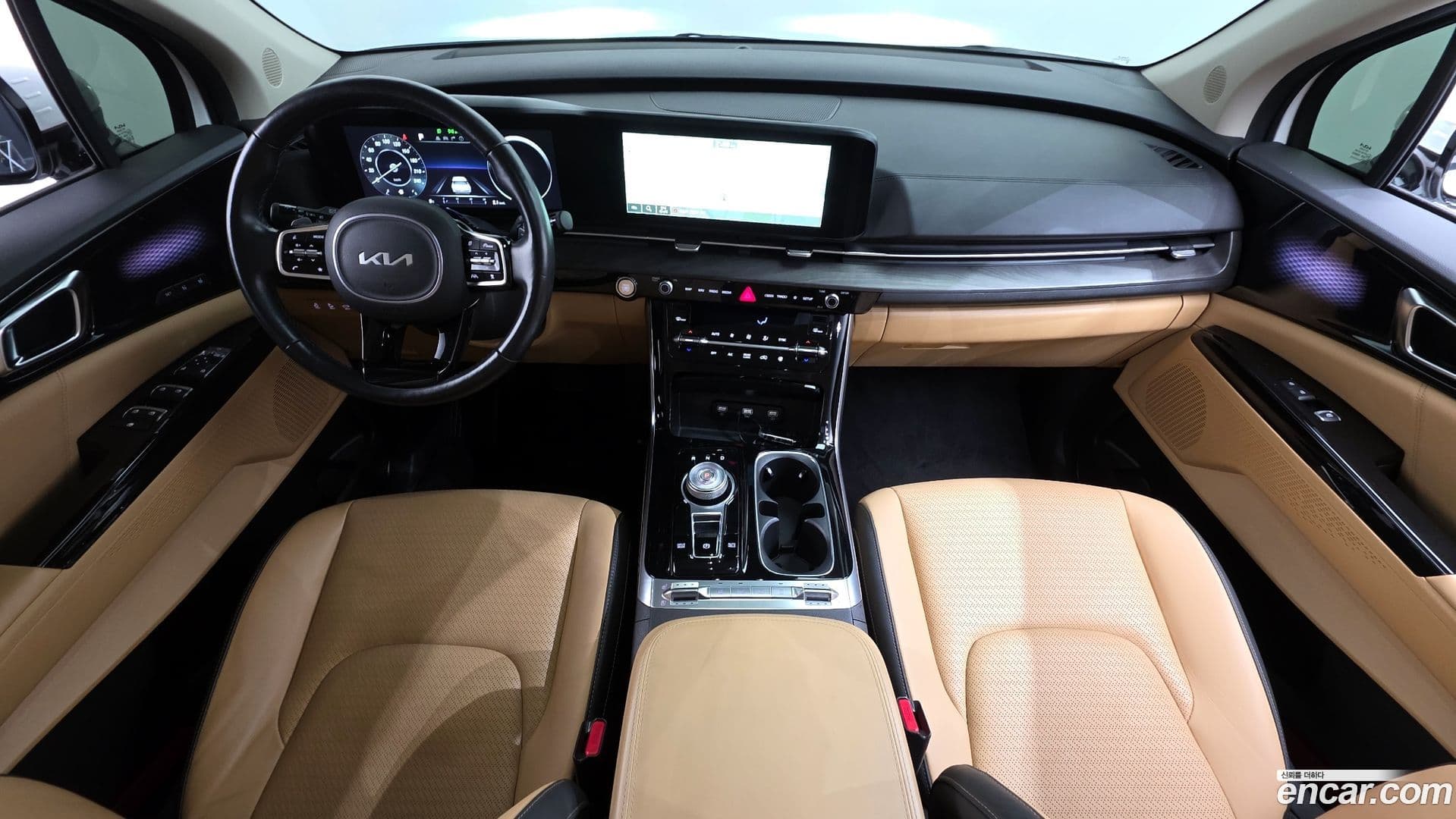 Main__Slider__Photo:Canival Kia 2022.5-6