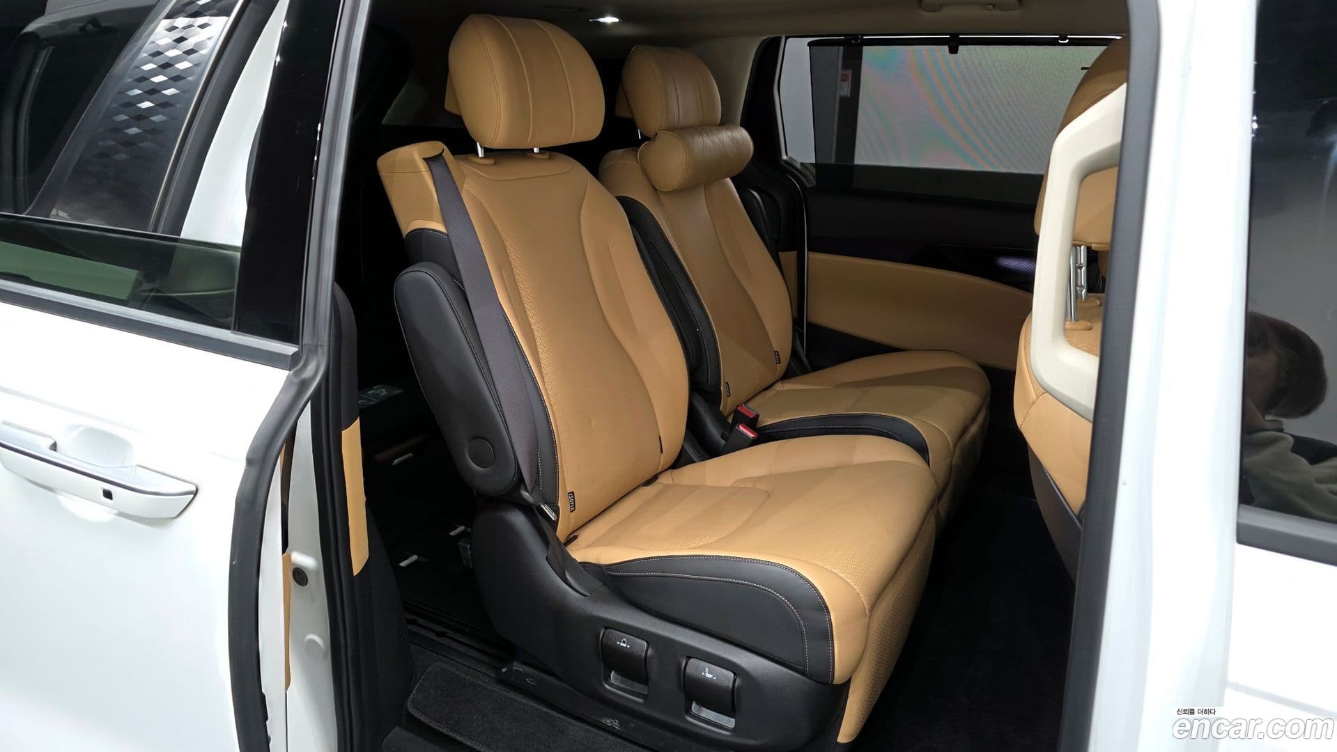 Main__Slider__Photo:Canival Kia 2022.5-11