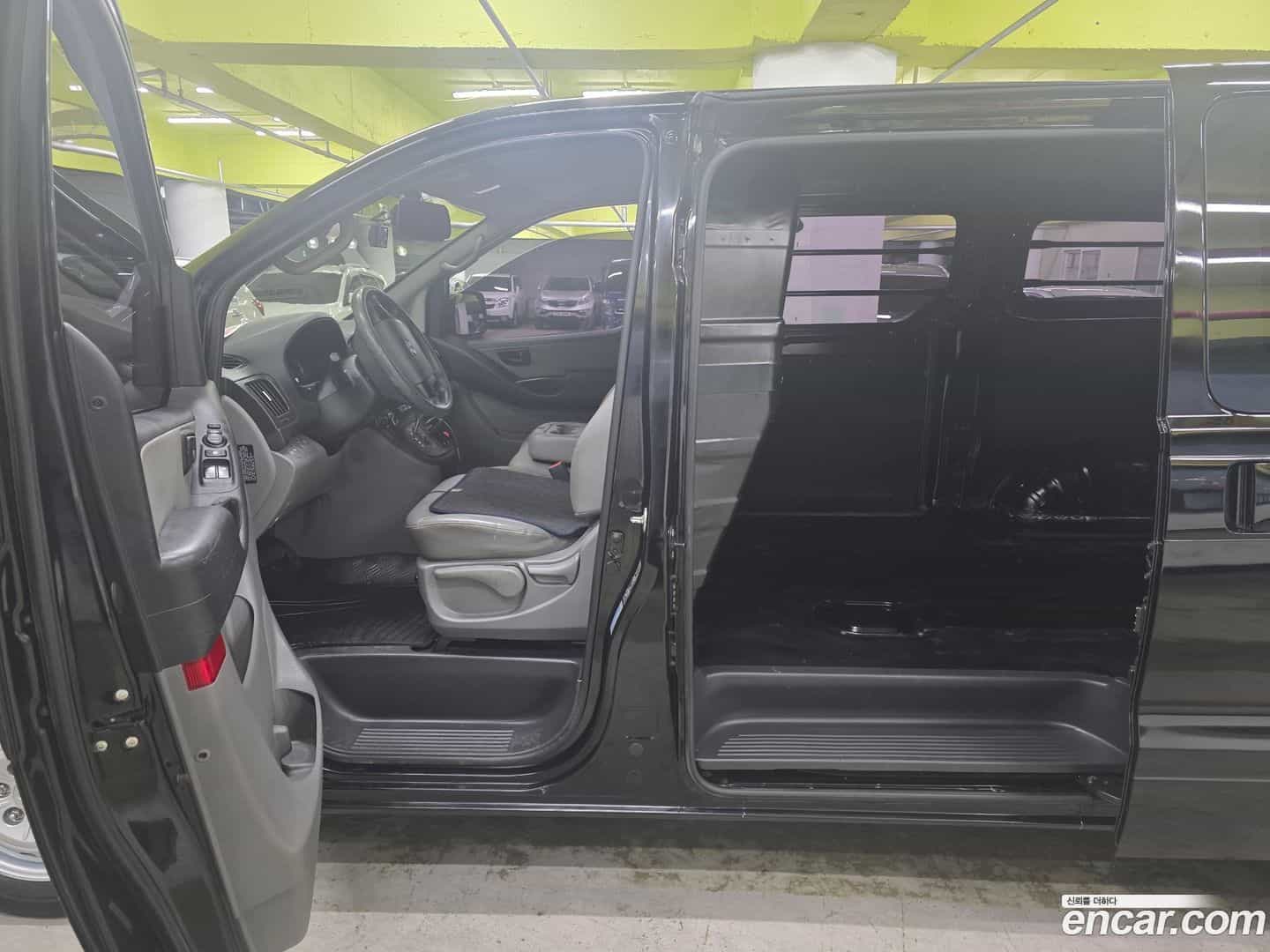 Starex Hyundai 2019.10-INNER-007