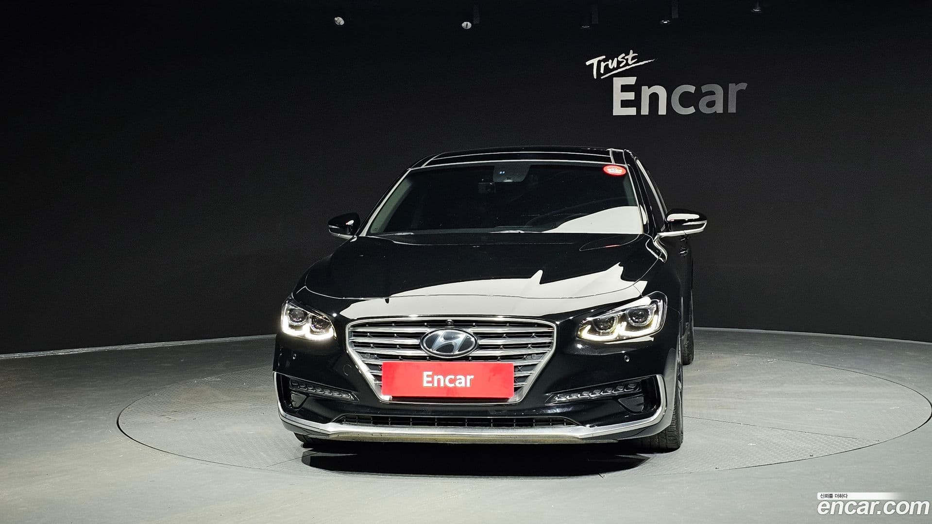 Main__Slider__Photo:Grandeur Hyundai 2017.5-2