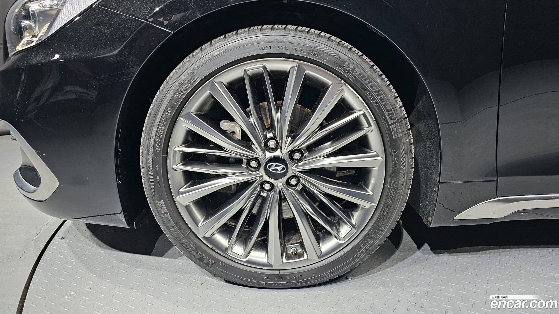 Main__Slider__Photo:Grandeur Hyundai 2017.5-4